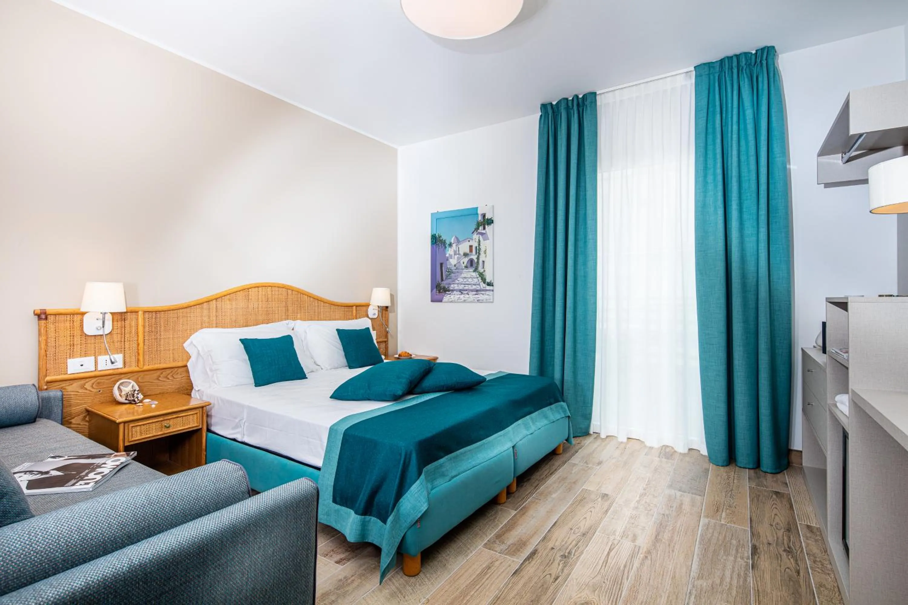 Bed in Hotel Capitol