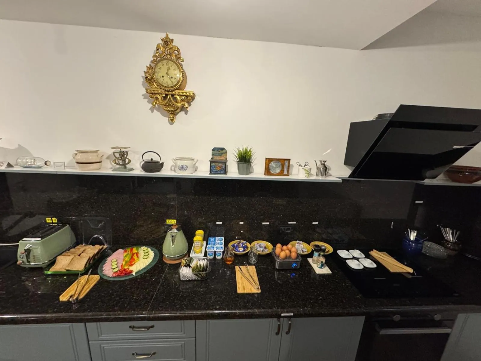 Breakfast in Nobel Boutique