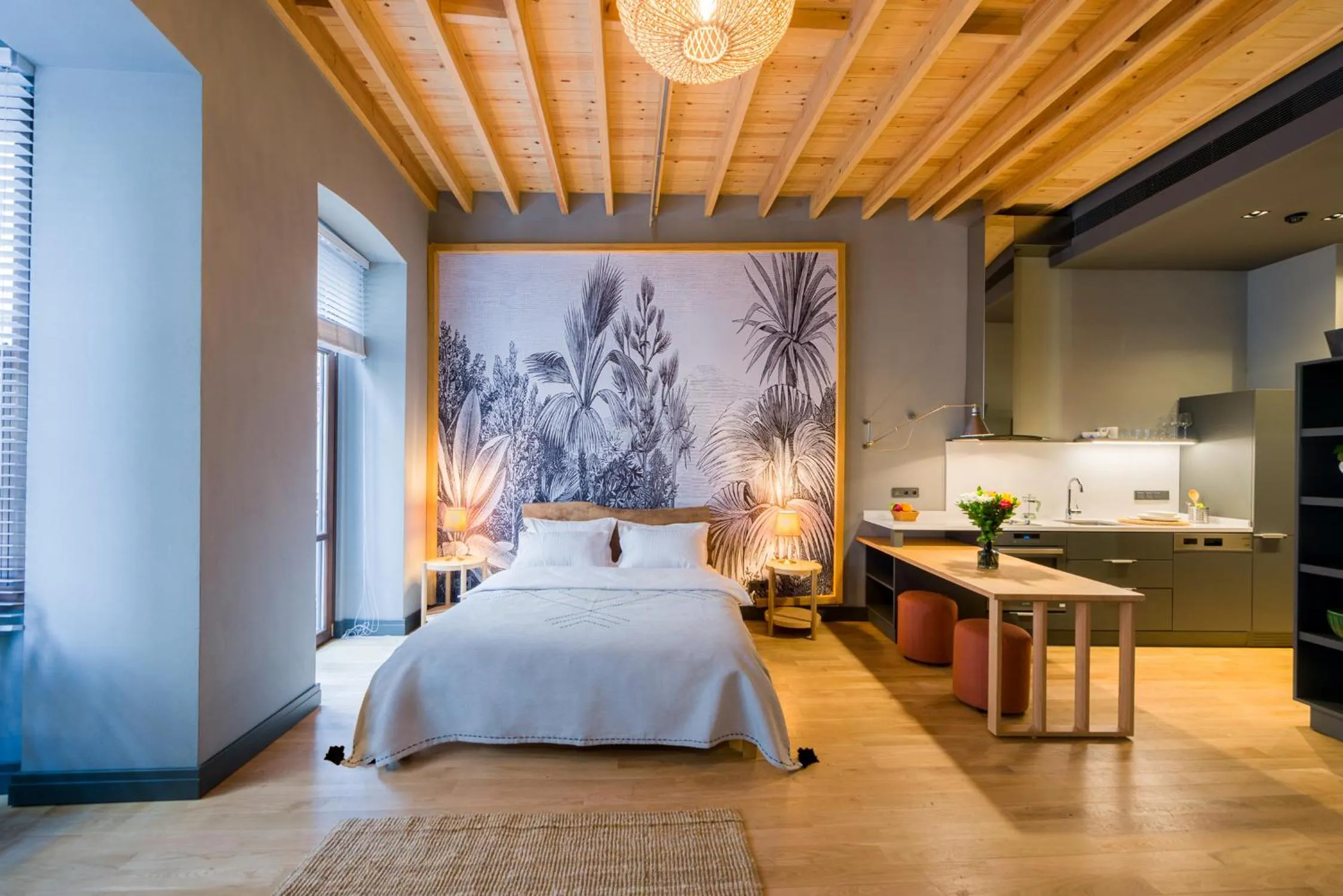 Kitchen or kitchenette, Bed in Art Pera Suites