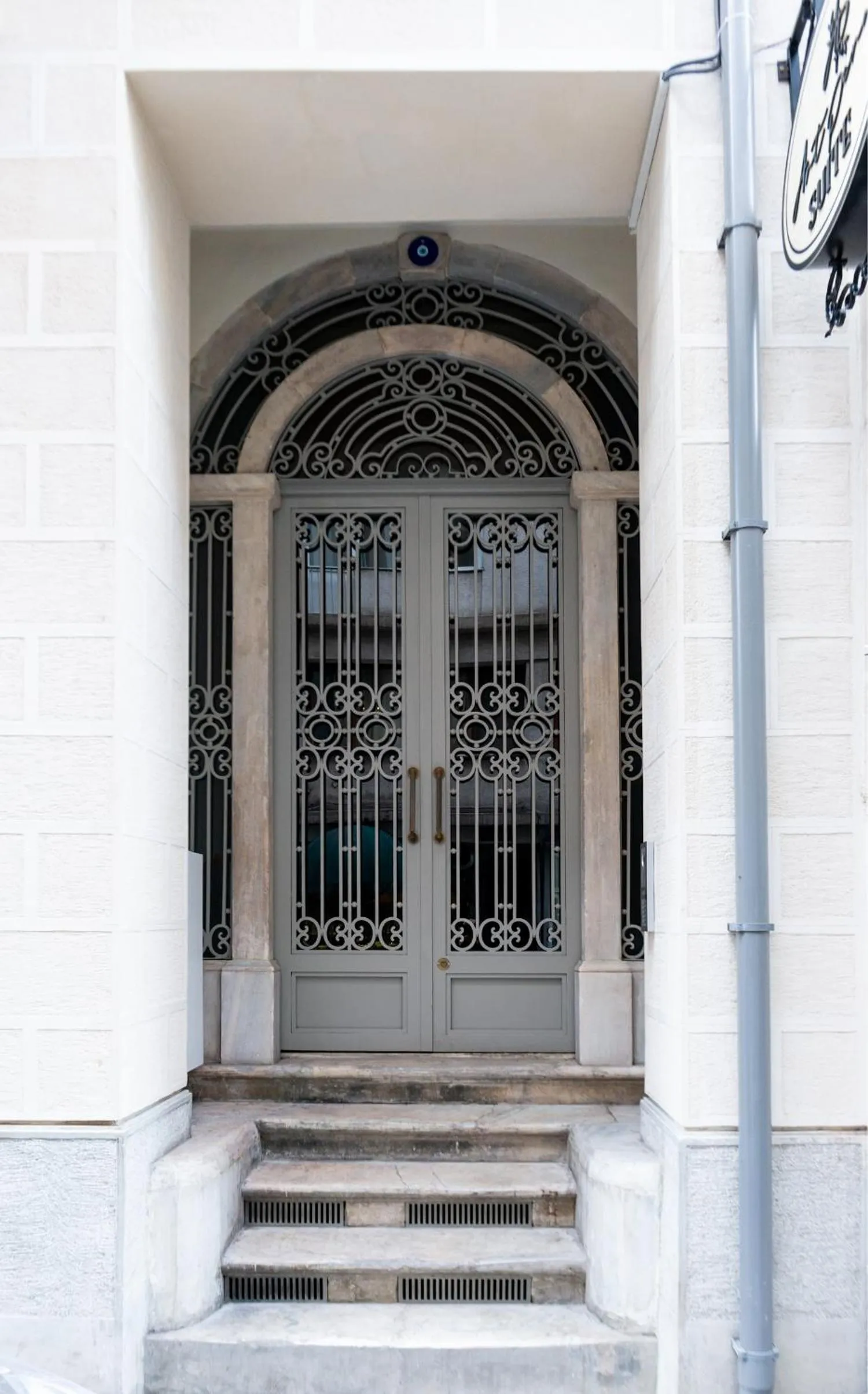 Facade/entrance in Art Pera Suites