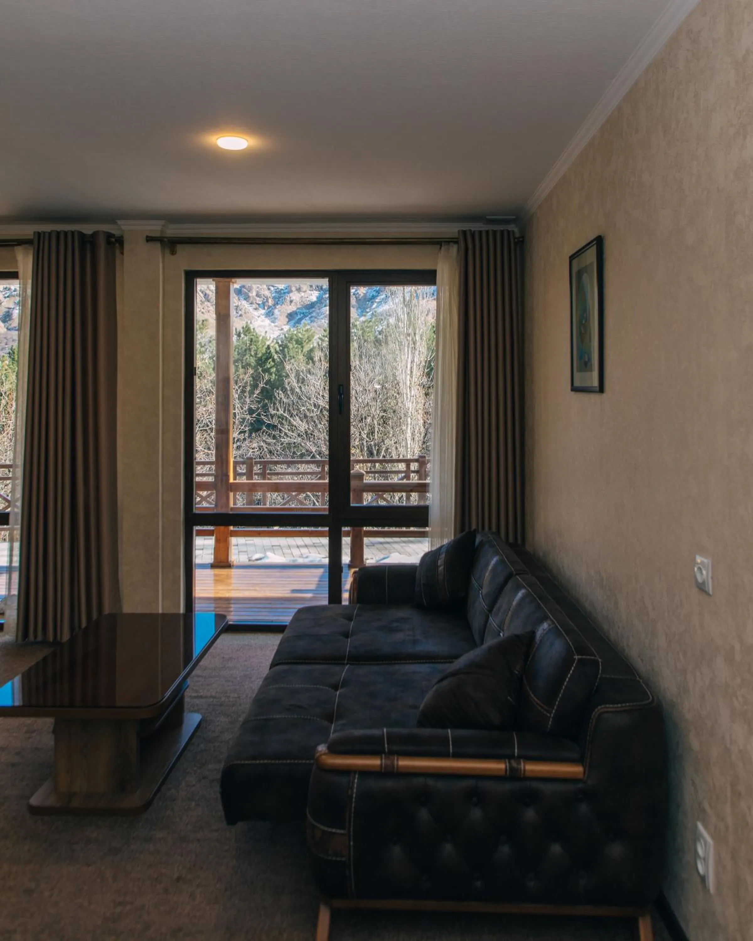 ARCHAZOR Mountain Resort