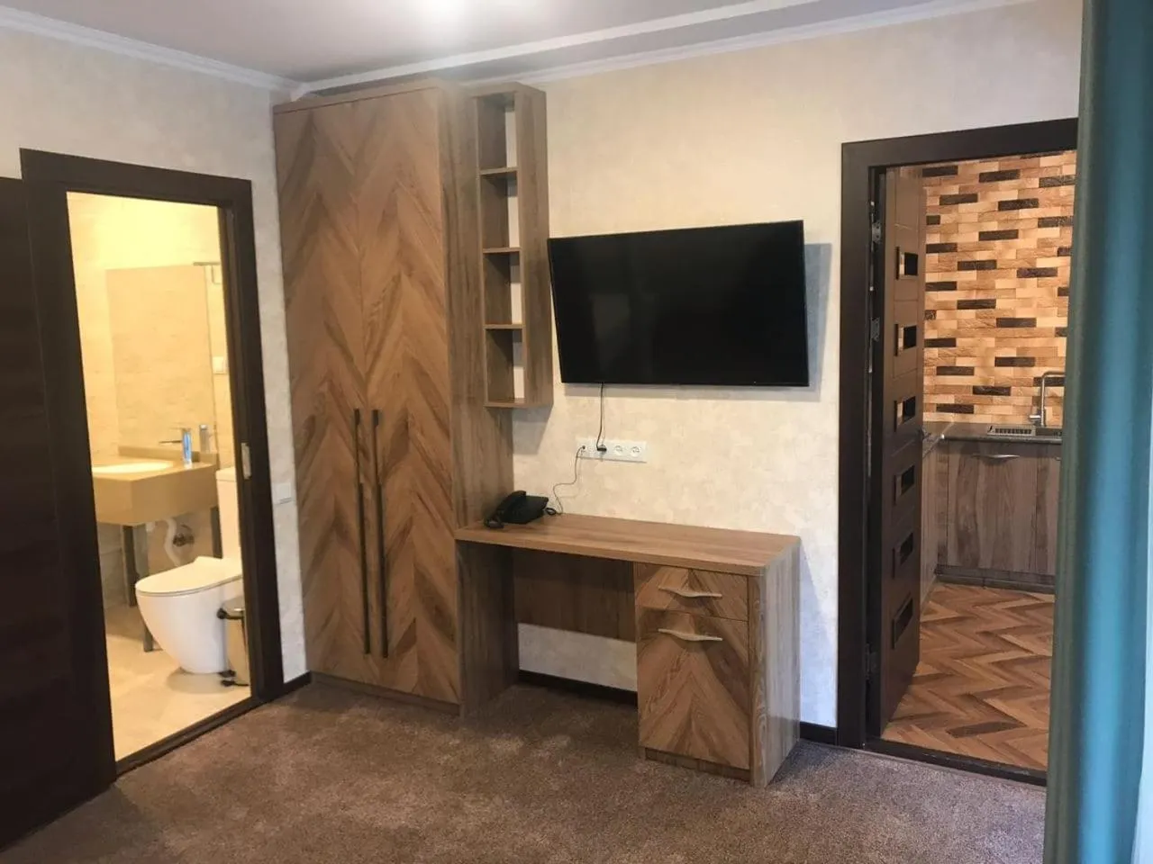 ARCHAZOR Mountain Resort