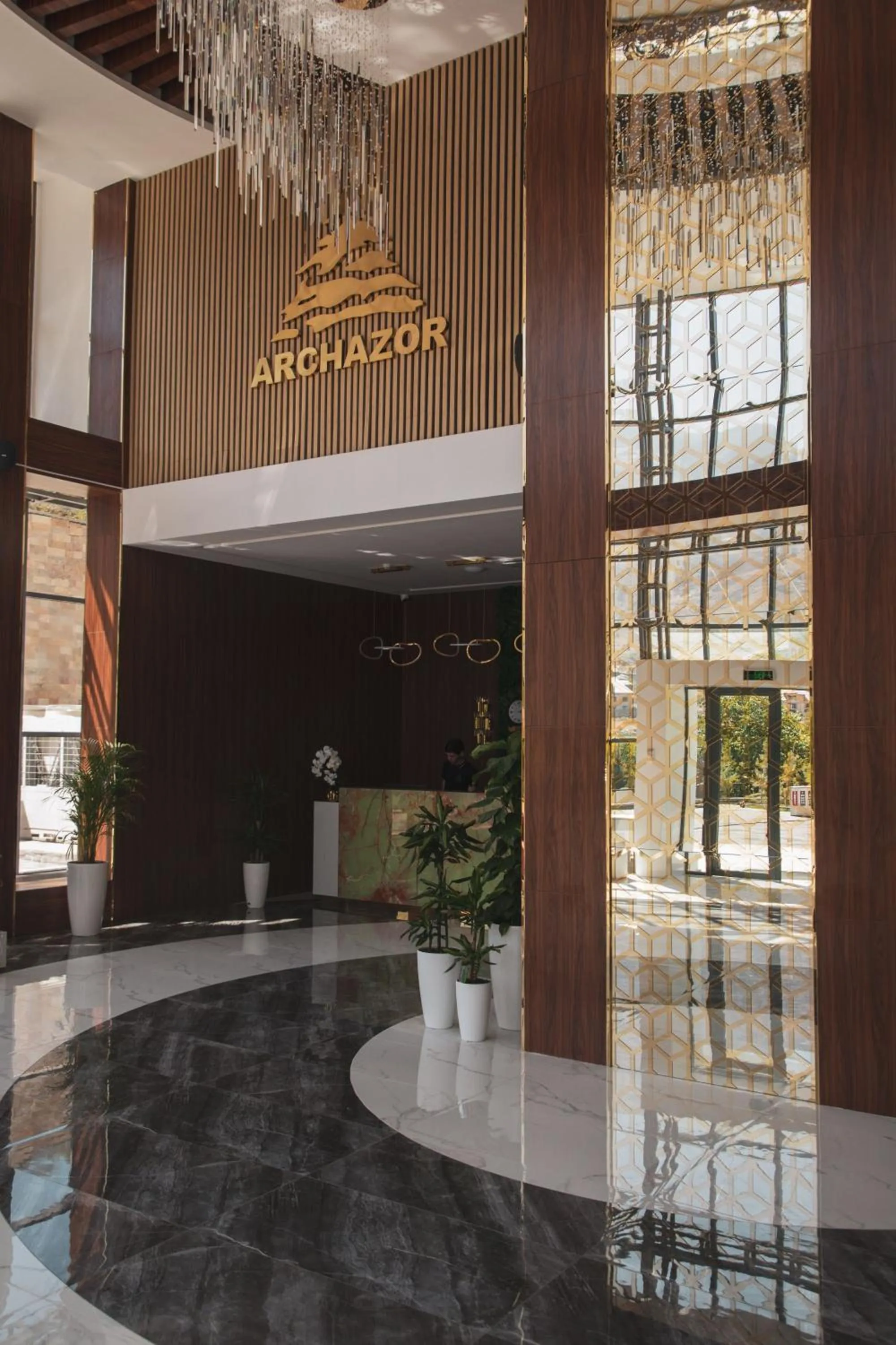 ARCHAZOR Mountain Resort