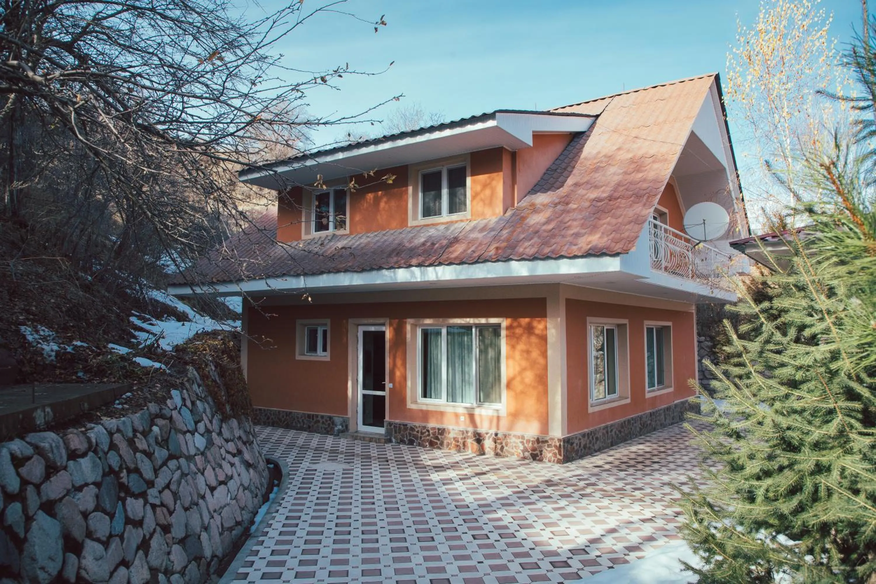 ARCHAZOR Mountain Resort