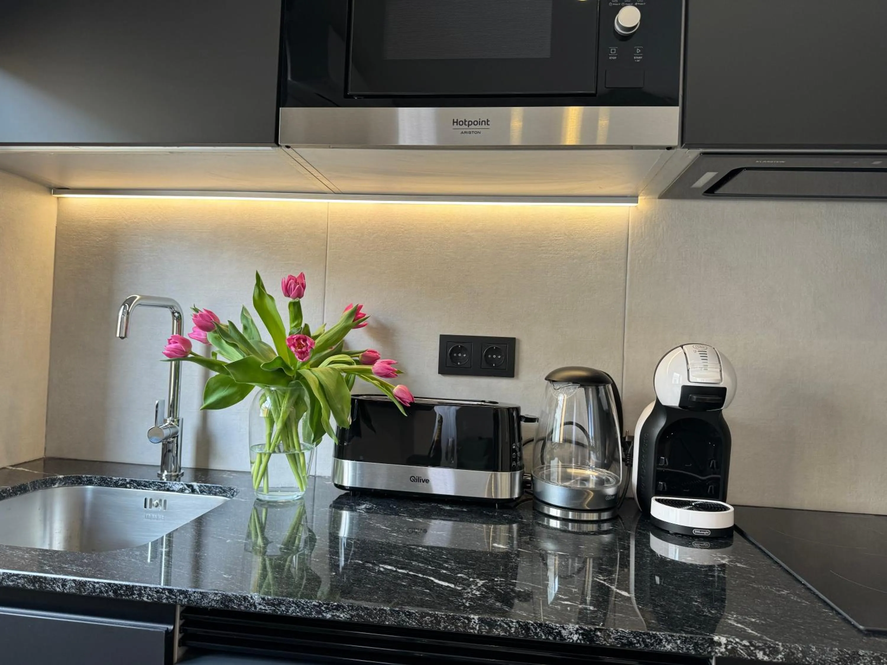 Coffee/tea facilities in Apart-hotel Happy Life