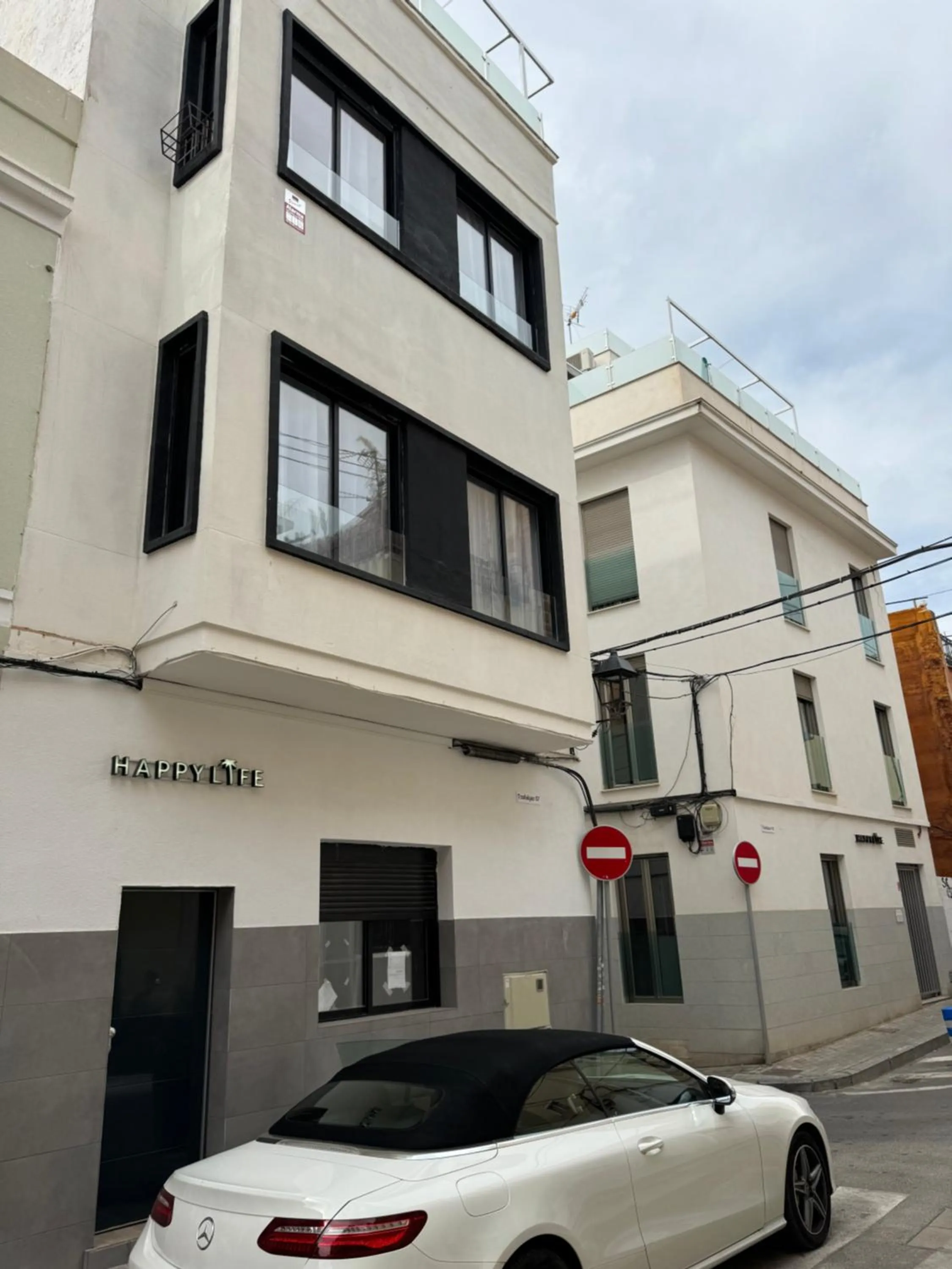 Property building in Apart-hotel Happy Life