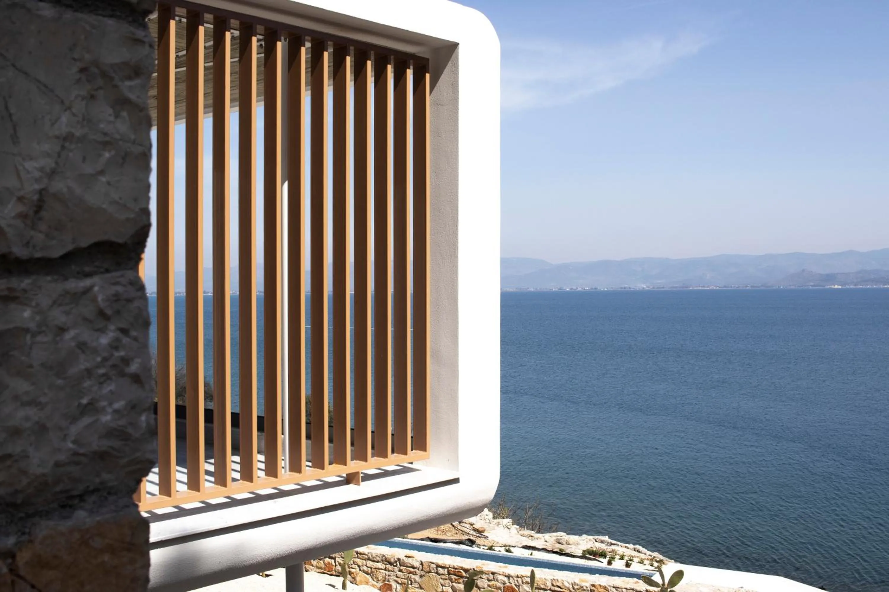 Property building in Anavalos