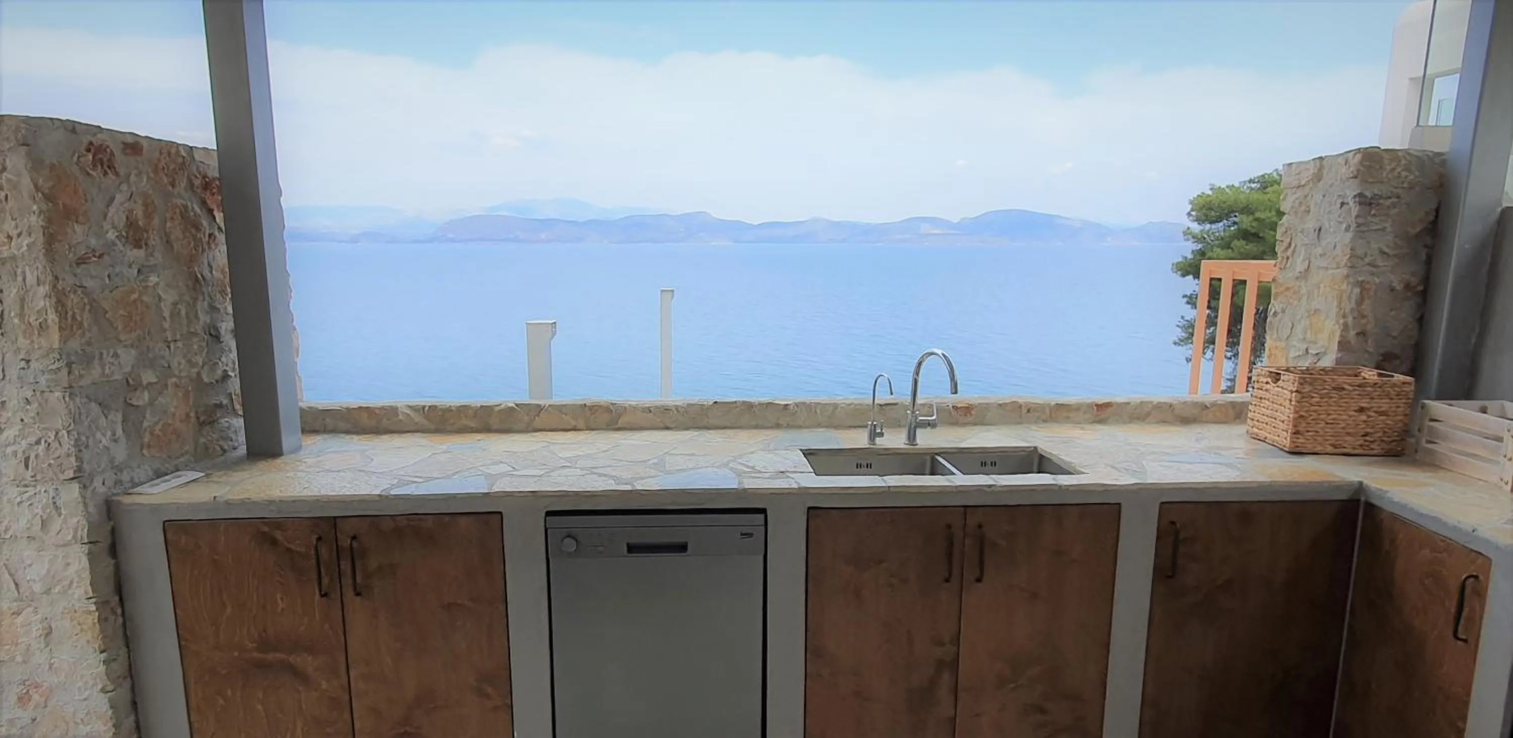 Kitchen or kitchenette in Anavalos