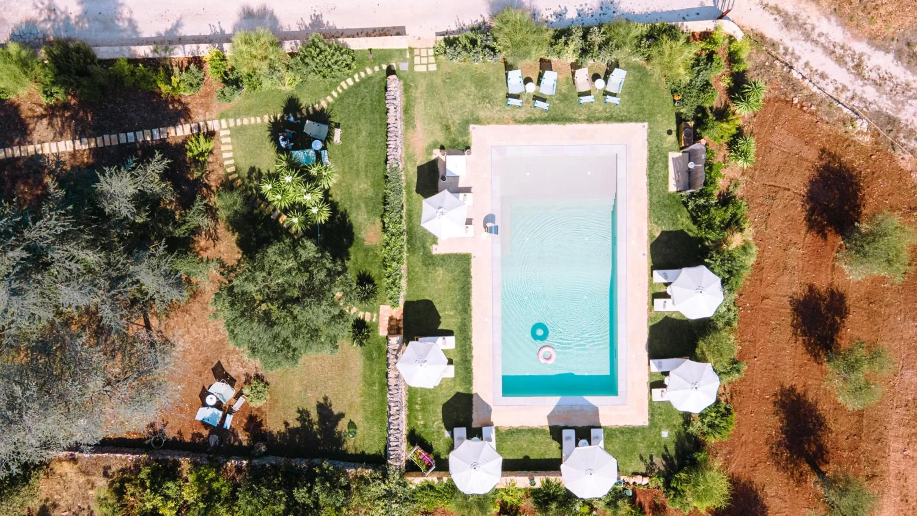 Swimming pool in Villa Sardella