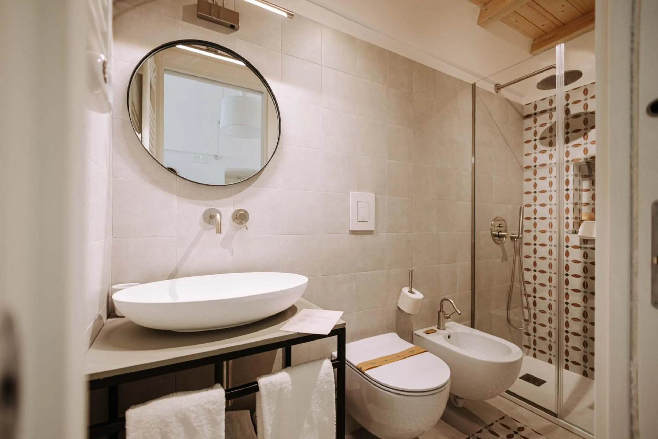 Shower in Villa Sardella