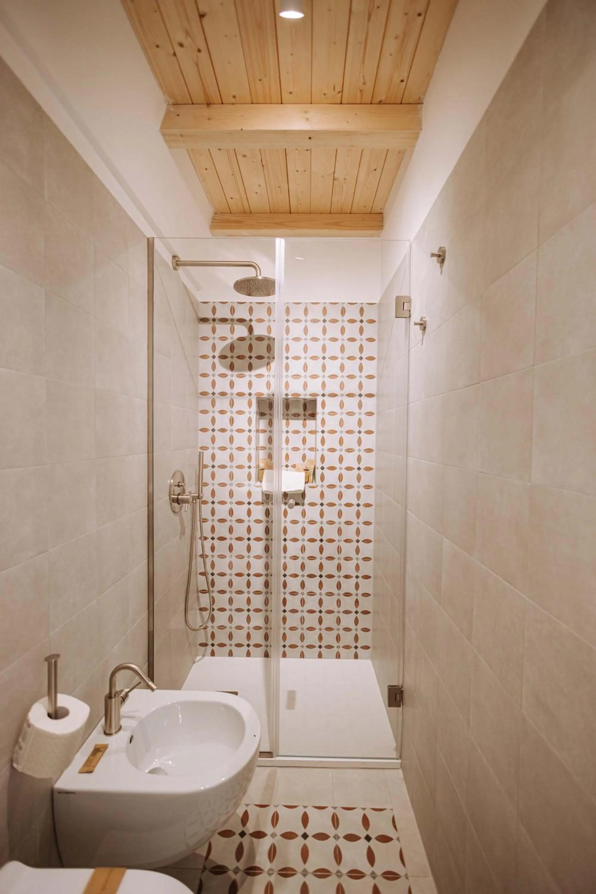 Shower in Villa Sardella