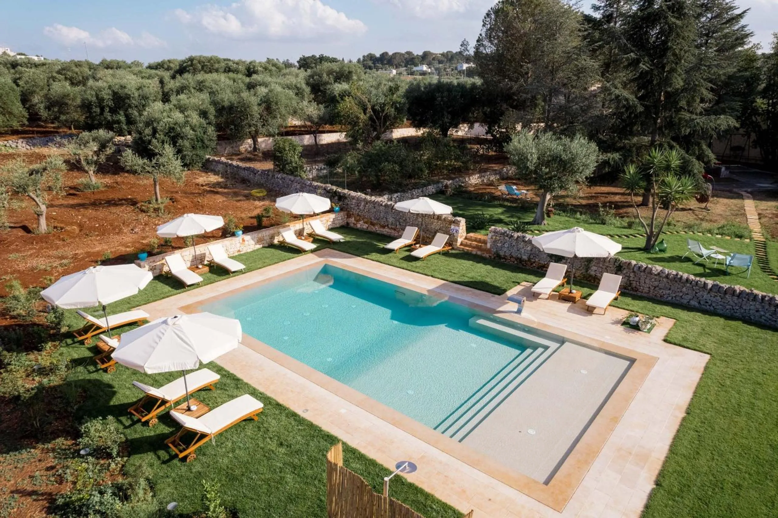 Swimming pool in Villa Sardella