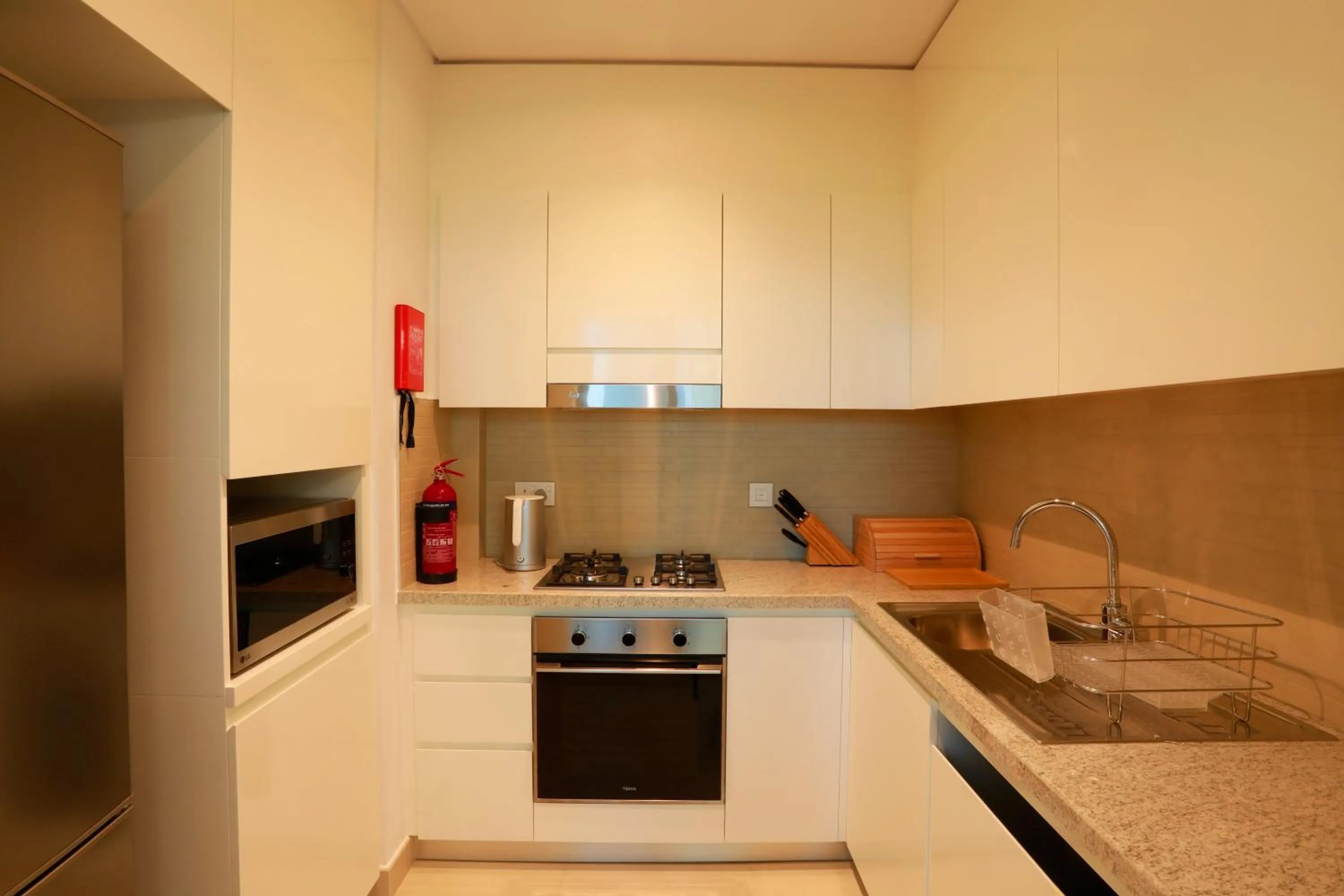 Kitchen or kitchenette in Elegant Apartment with Direct access to Dubai Mall
