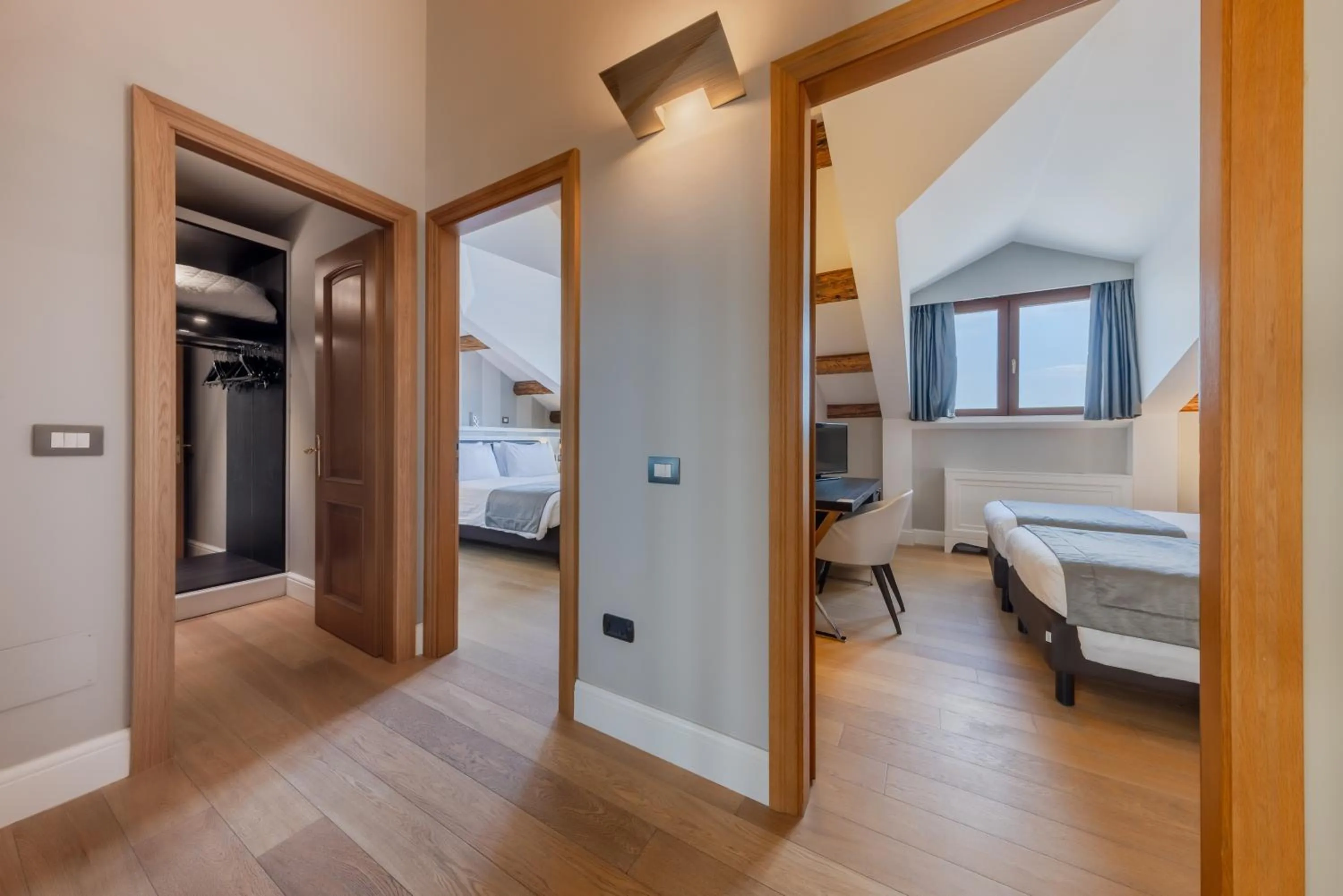 Photo of the whole room, Bed in Hotel Grande Italia