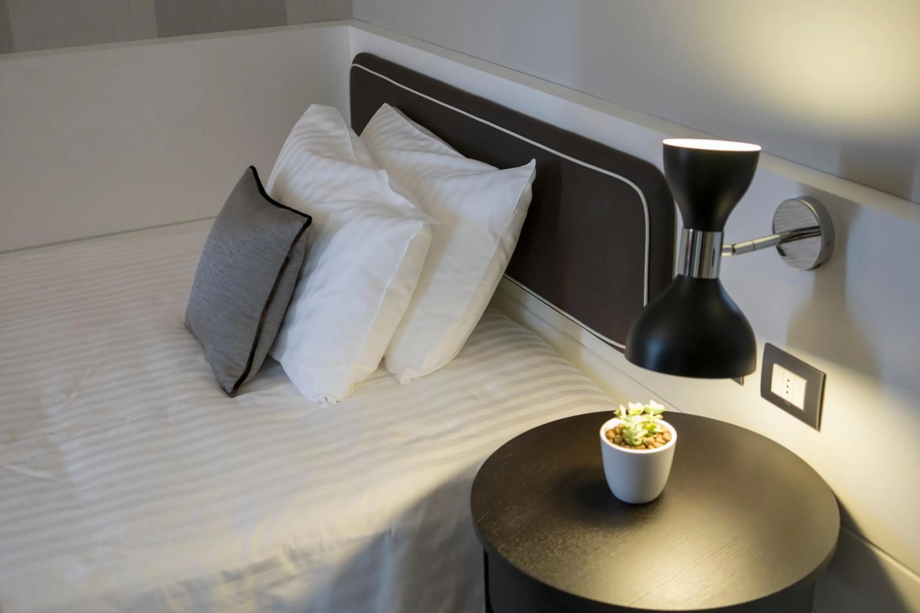 Bed in Hotel Grande Italia