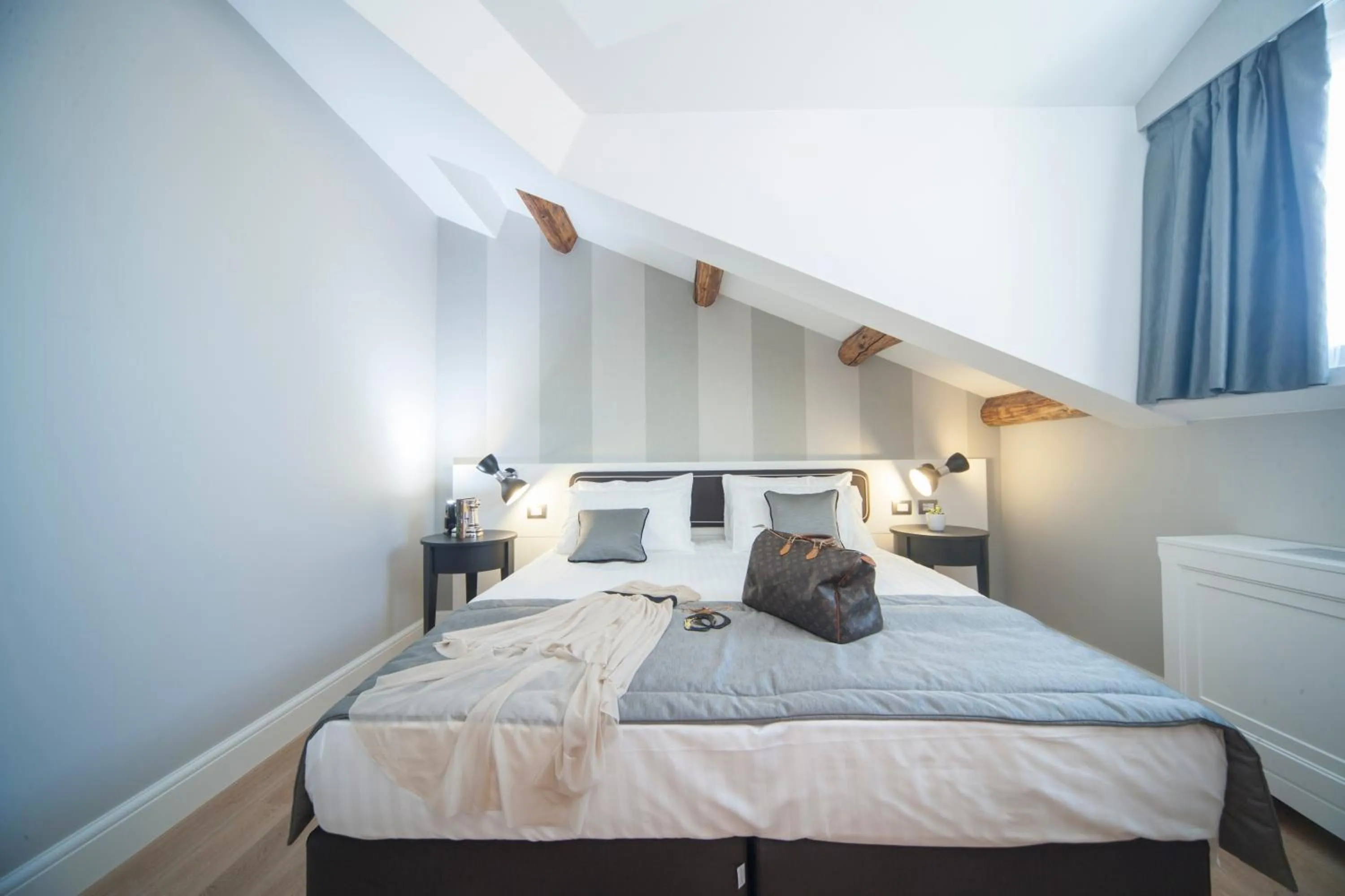 Bed in Hotel Grande Italia