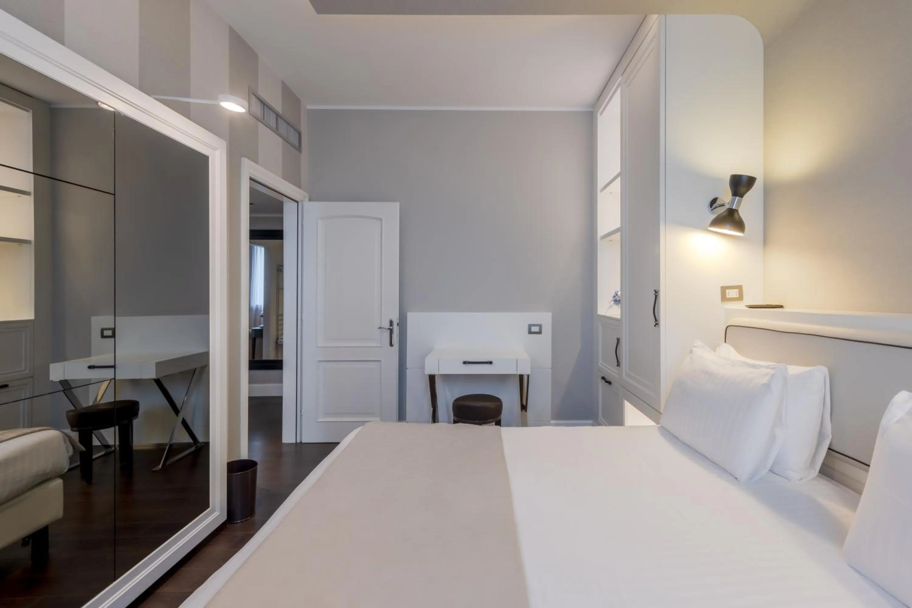 Bed in Hotel Grande Italia