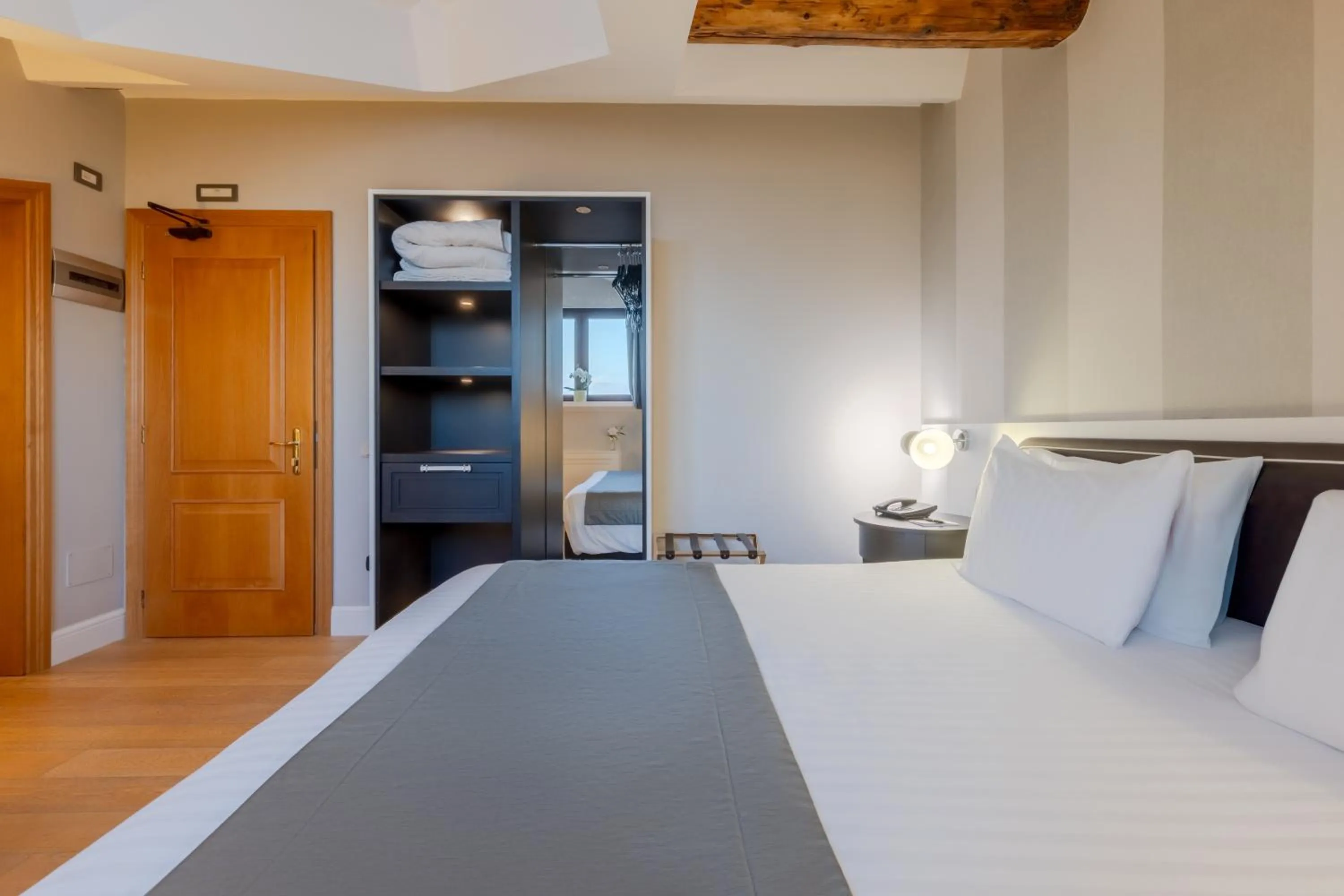 Bedroom, Bed in Hotel Grande Italia