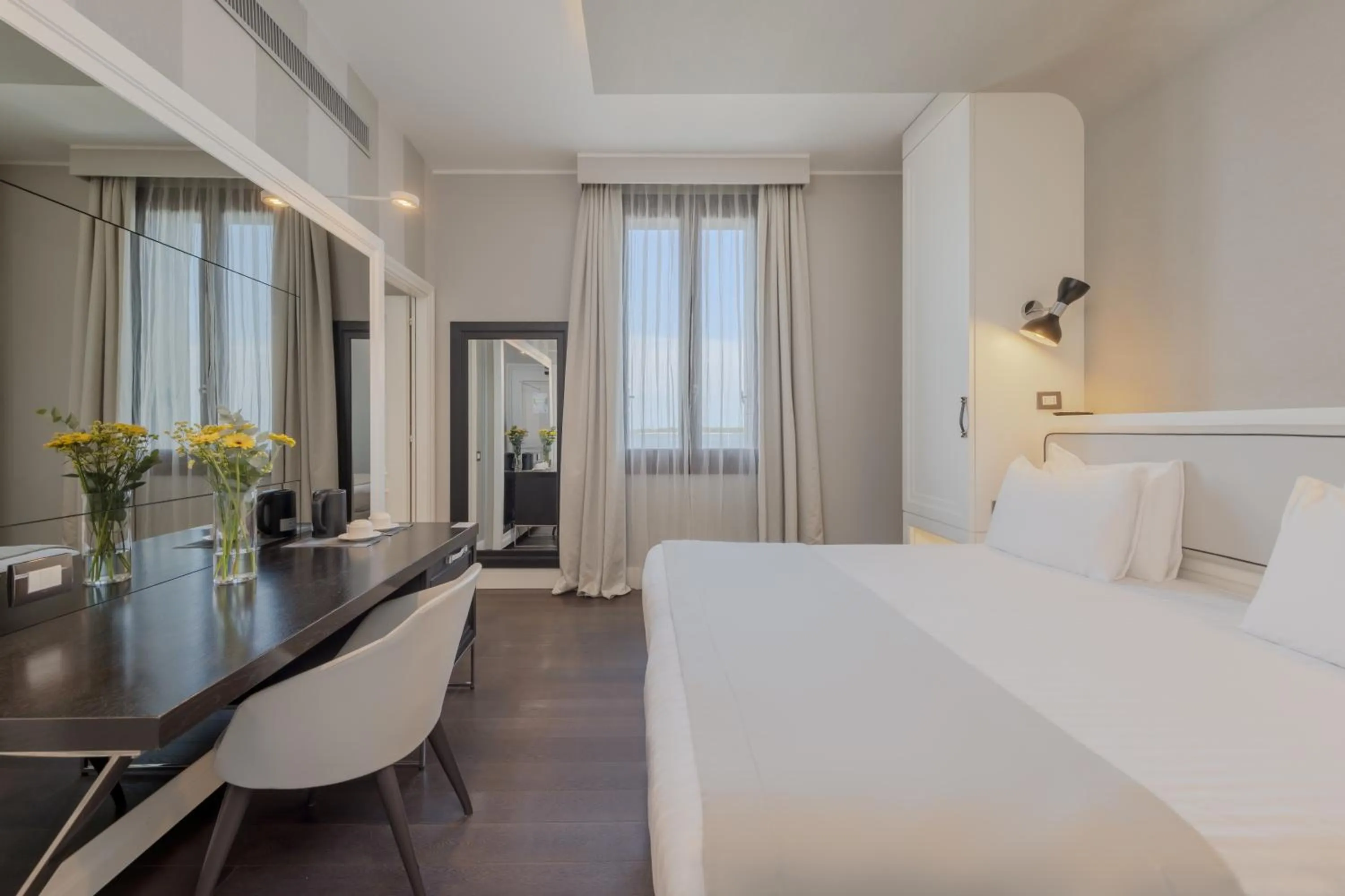 Bedroom, Bed in Hotel Grande Italia