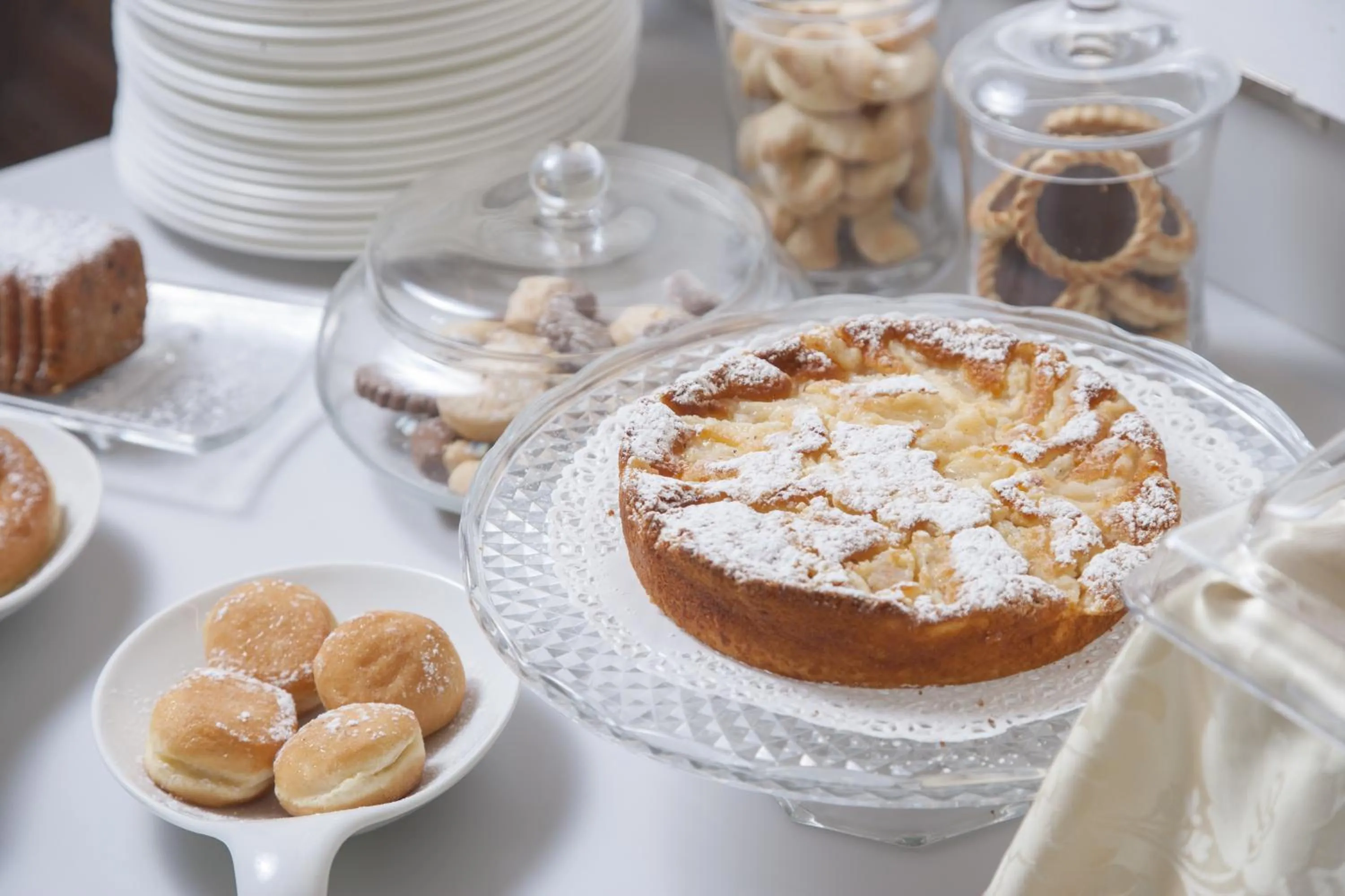 Breakfast in Hotel Grande Italia