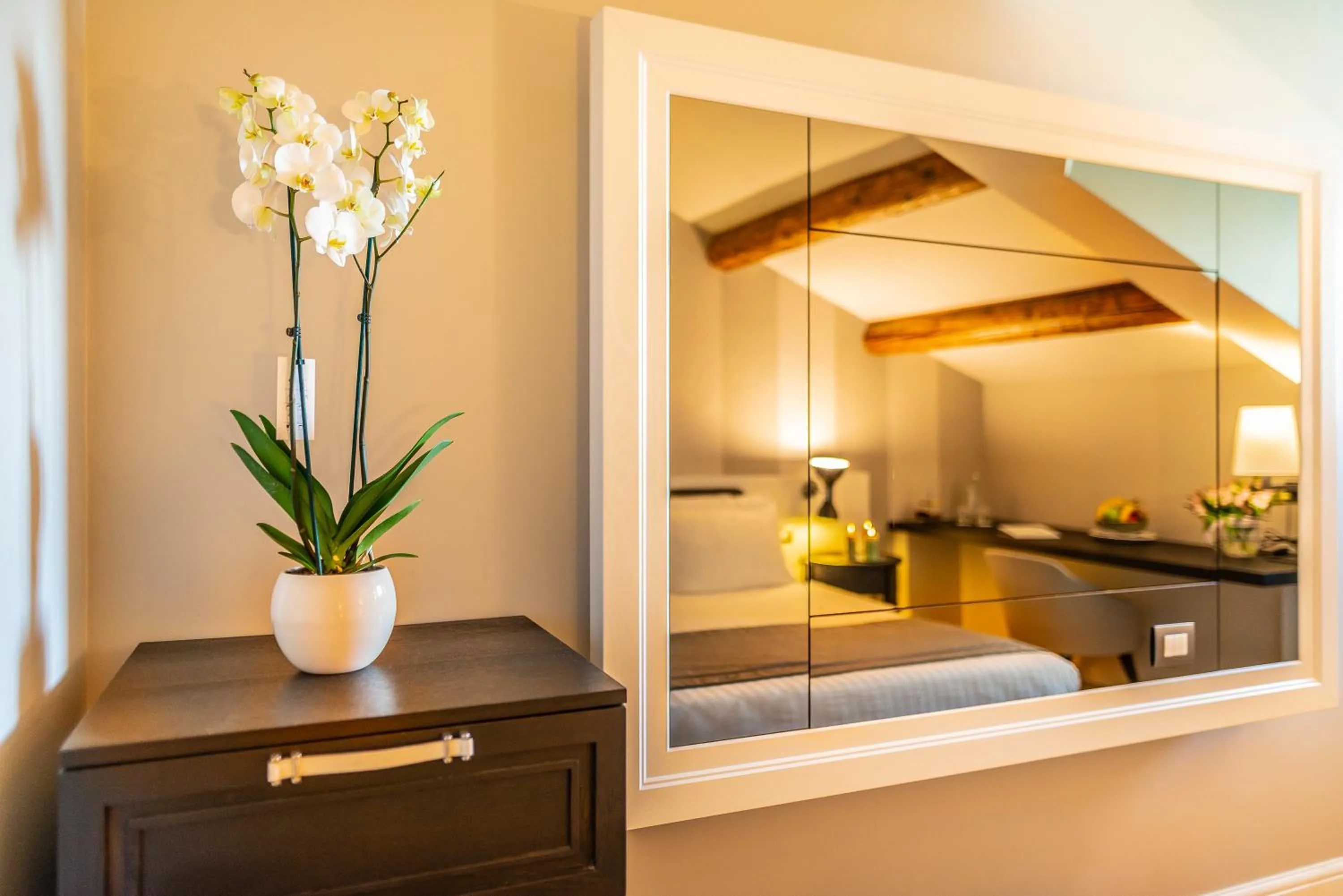 TV and multimedia in Hotel Grande Italia