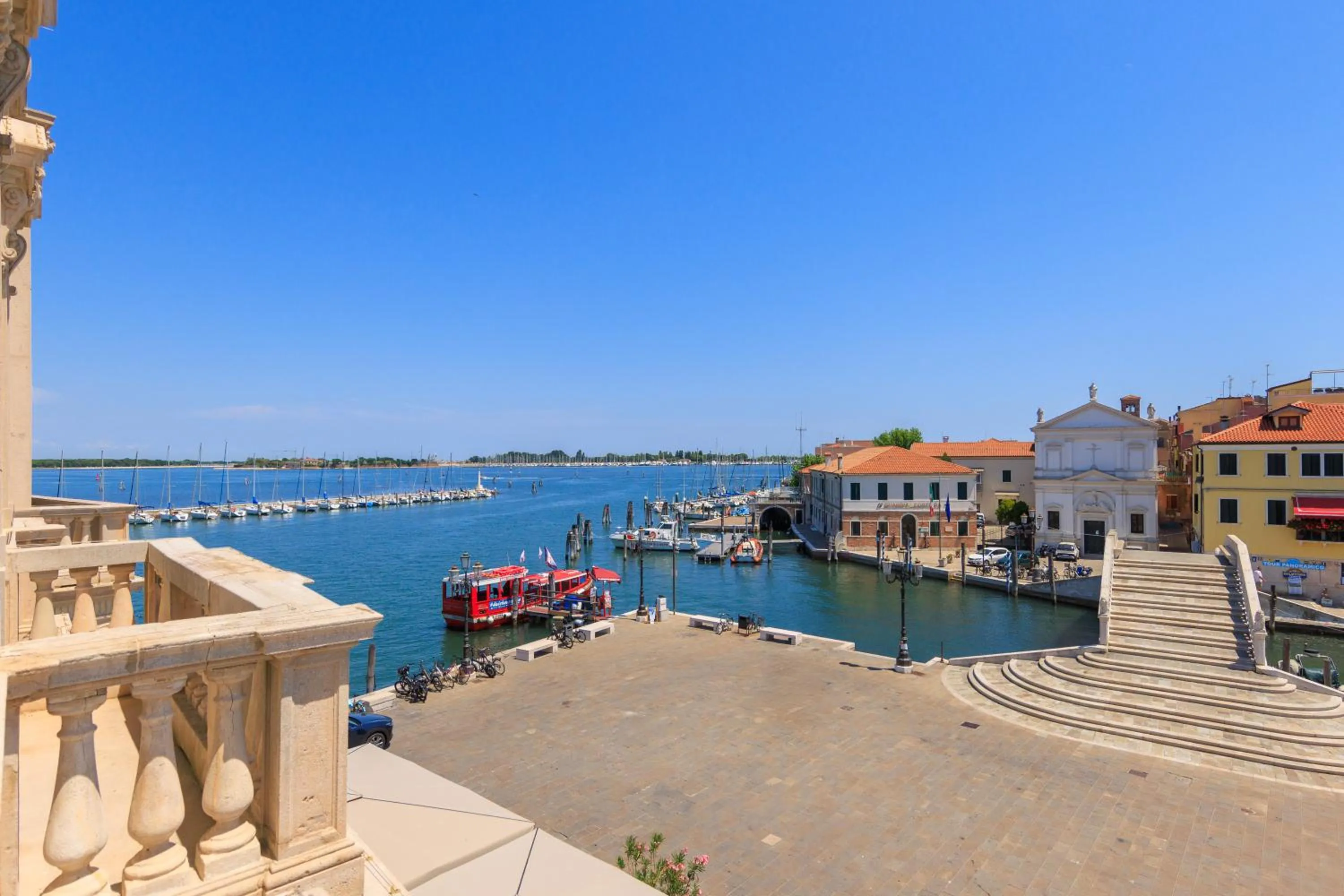 View (from property/room) in Hotel Grande Italia