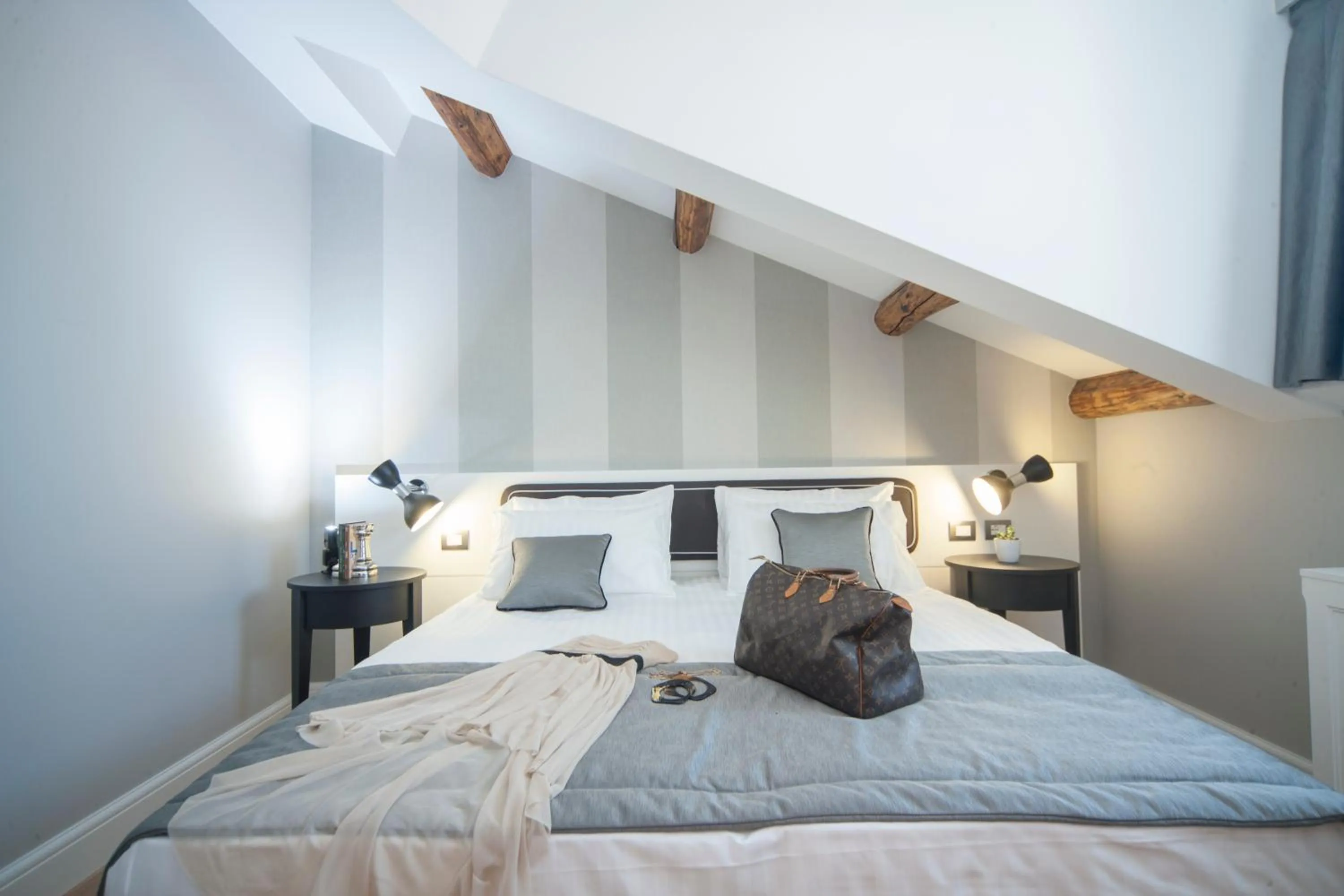 Bed in Hotel Grande Italia