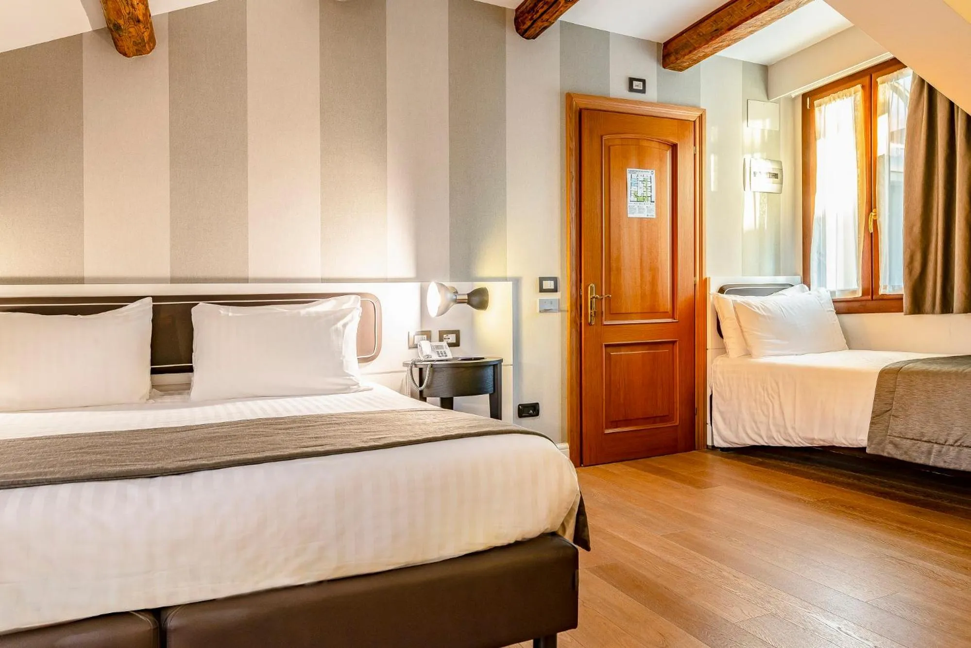 Bed in Hotel Grande Italia