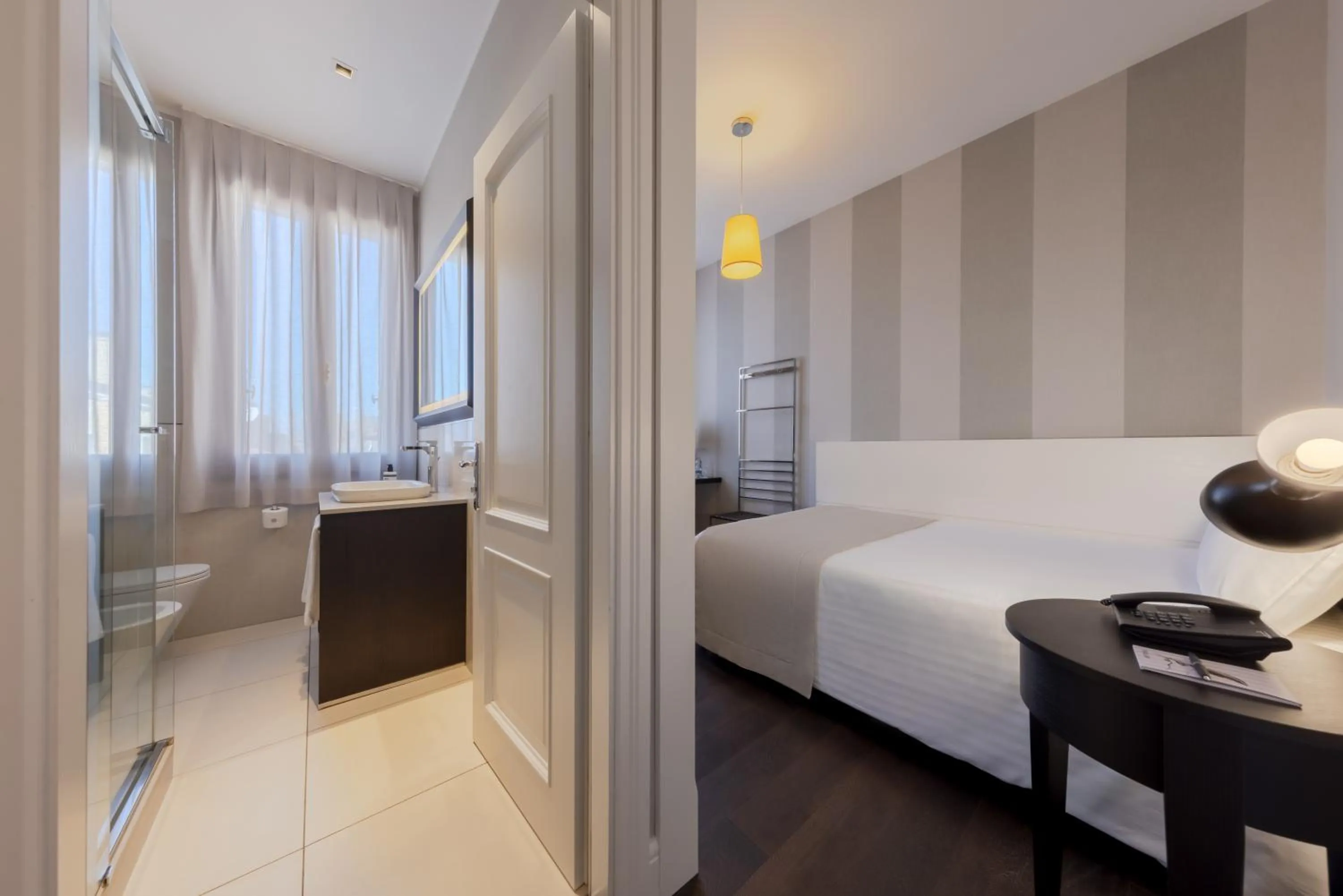 Photo of the whole room, Bed in Hotel Grande Italia