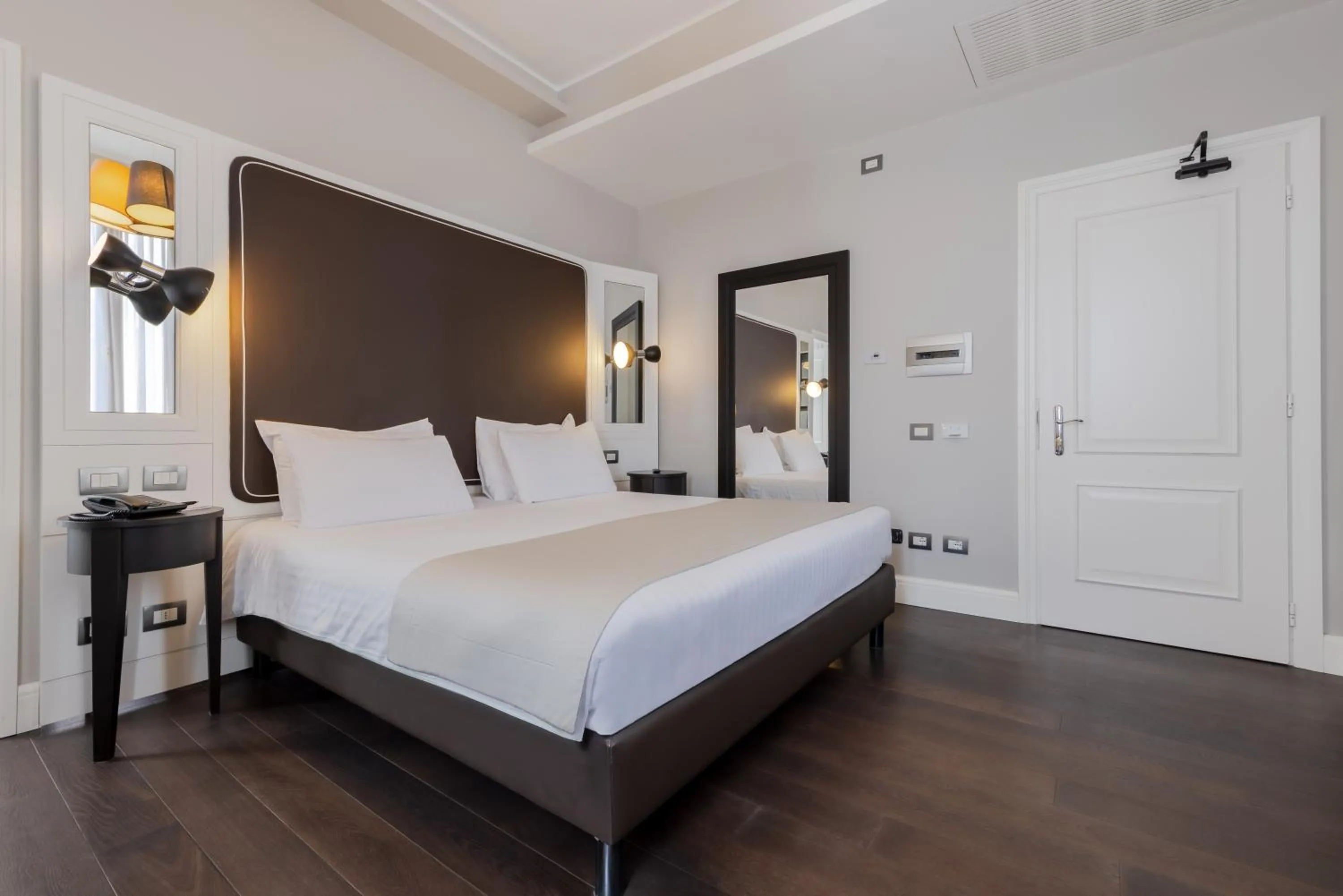 Bed in Hotel Grande Italia