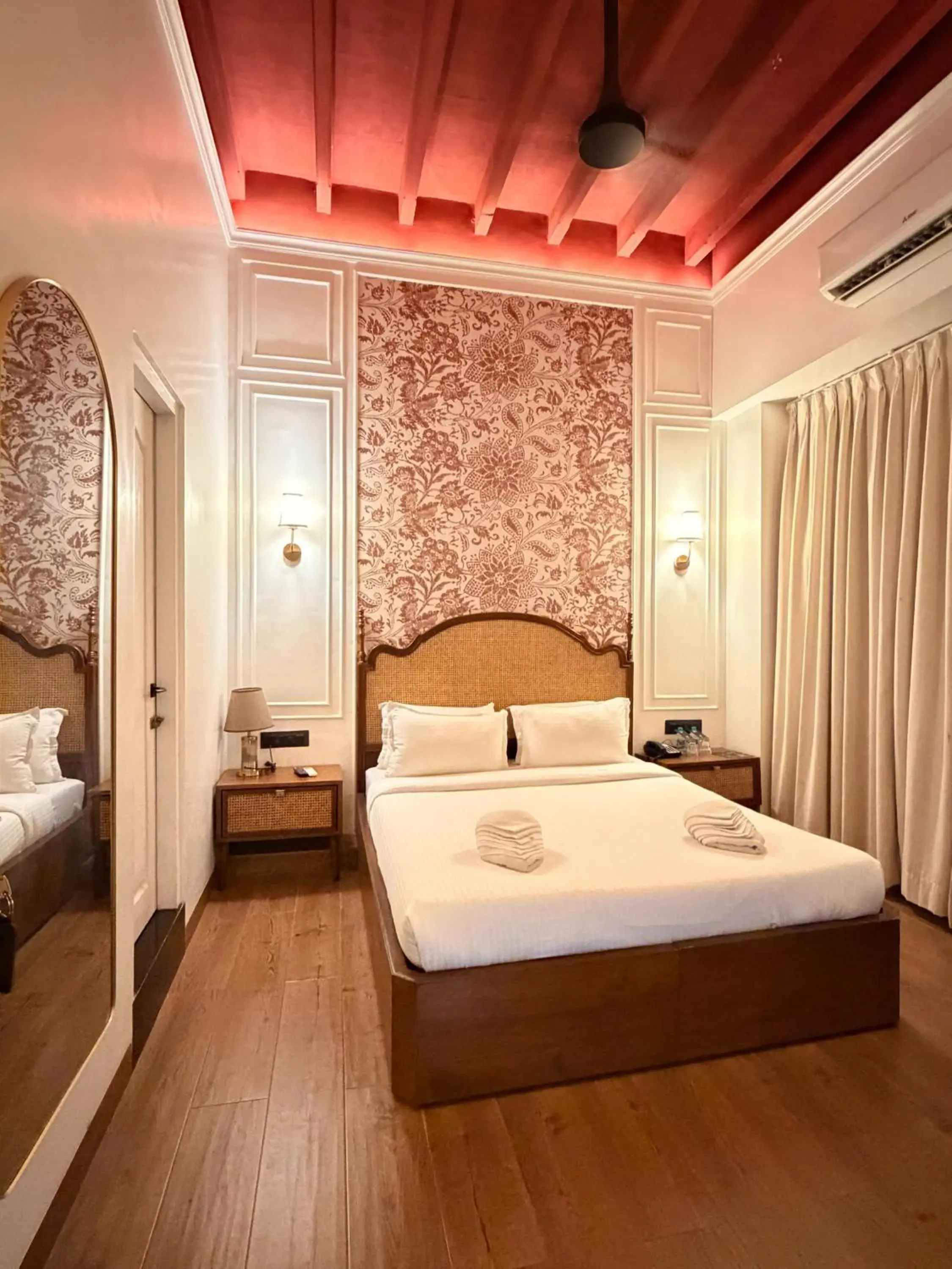 Superior Double Room in Gulf Hotel Mumbai- The Boutique Hotel Colaba Mumbai Superior Double Room in Gulf Hotel Mumbai- The Boutique Hotel Colaba Mumbai