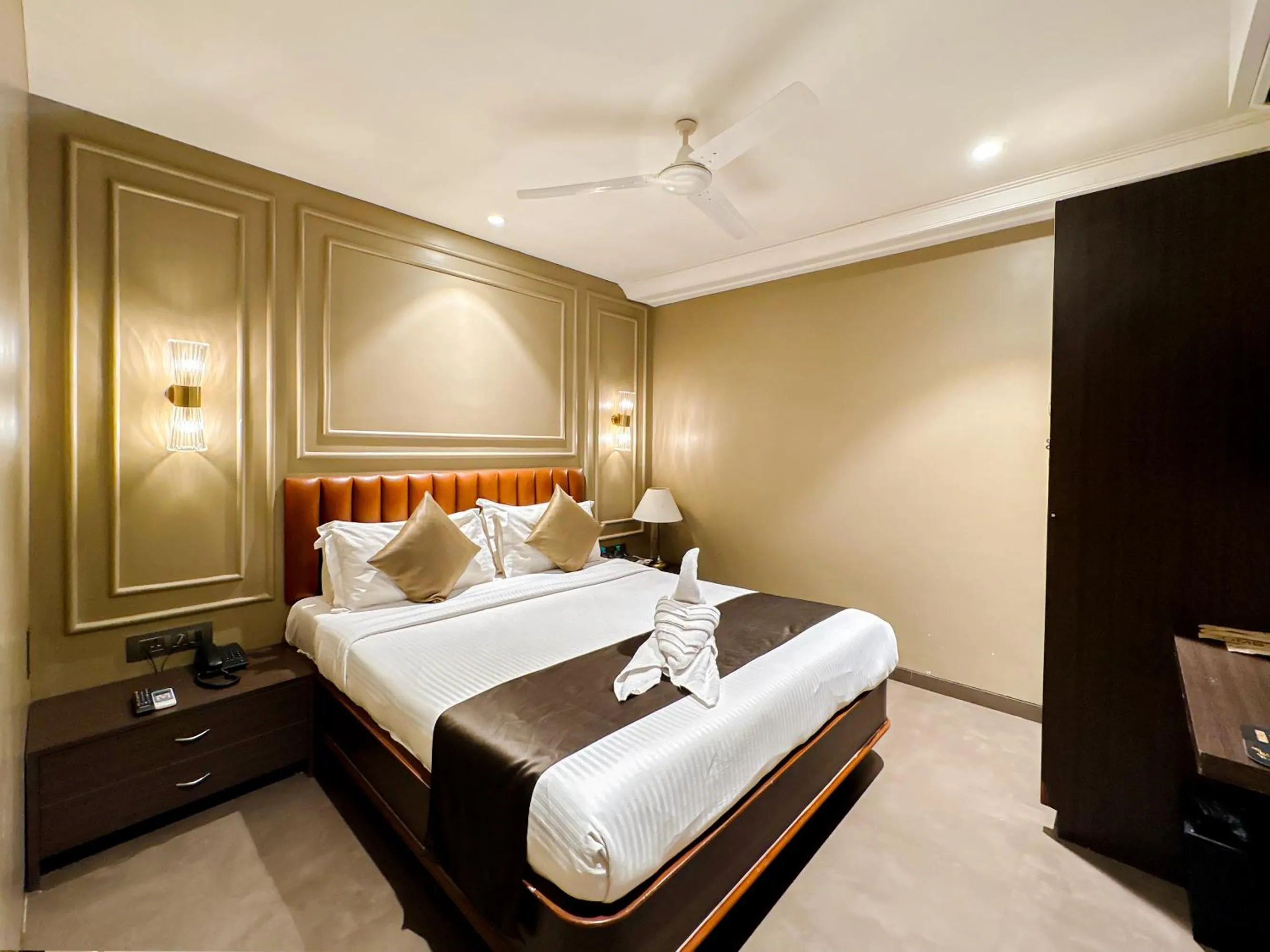 Super DLX Double in Gulf Hotel Mumbai- The Boutique Hotel Colaba Mumbai