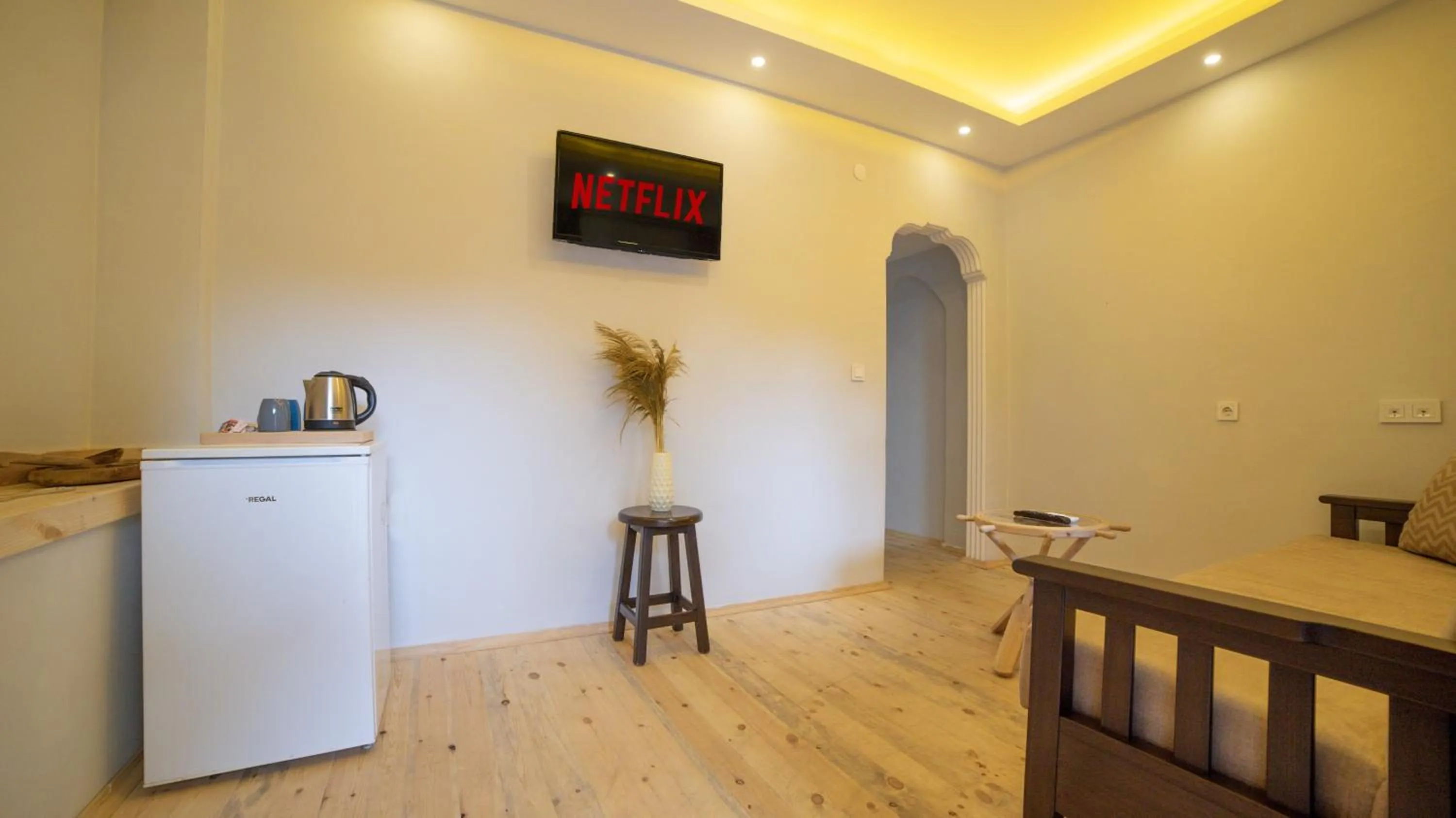 TV and multimedia in My Home Hotel Antalya City Center