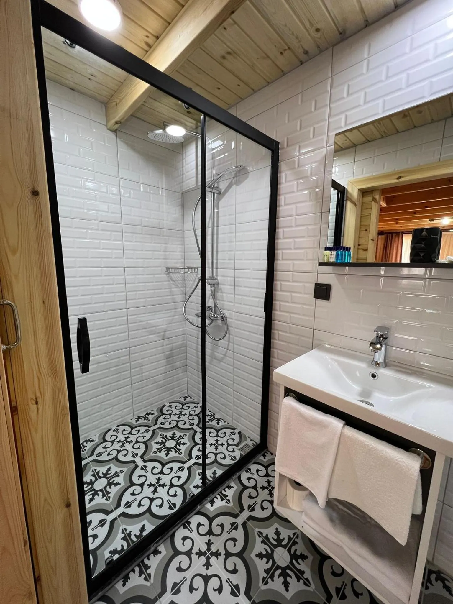 Shower in My Home Hotel Antalya City Center