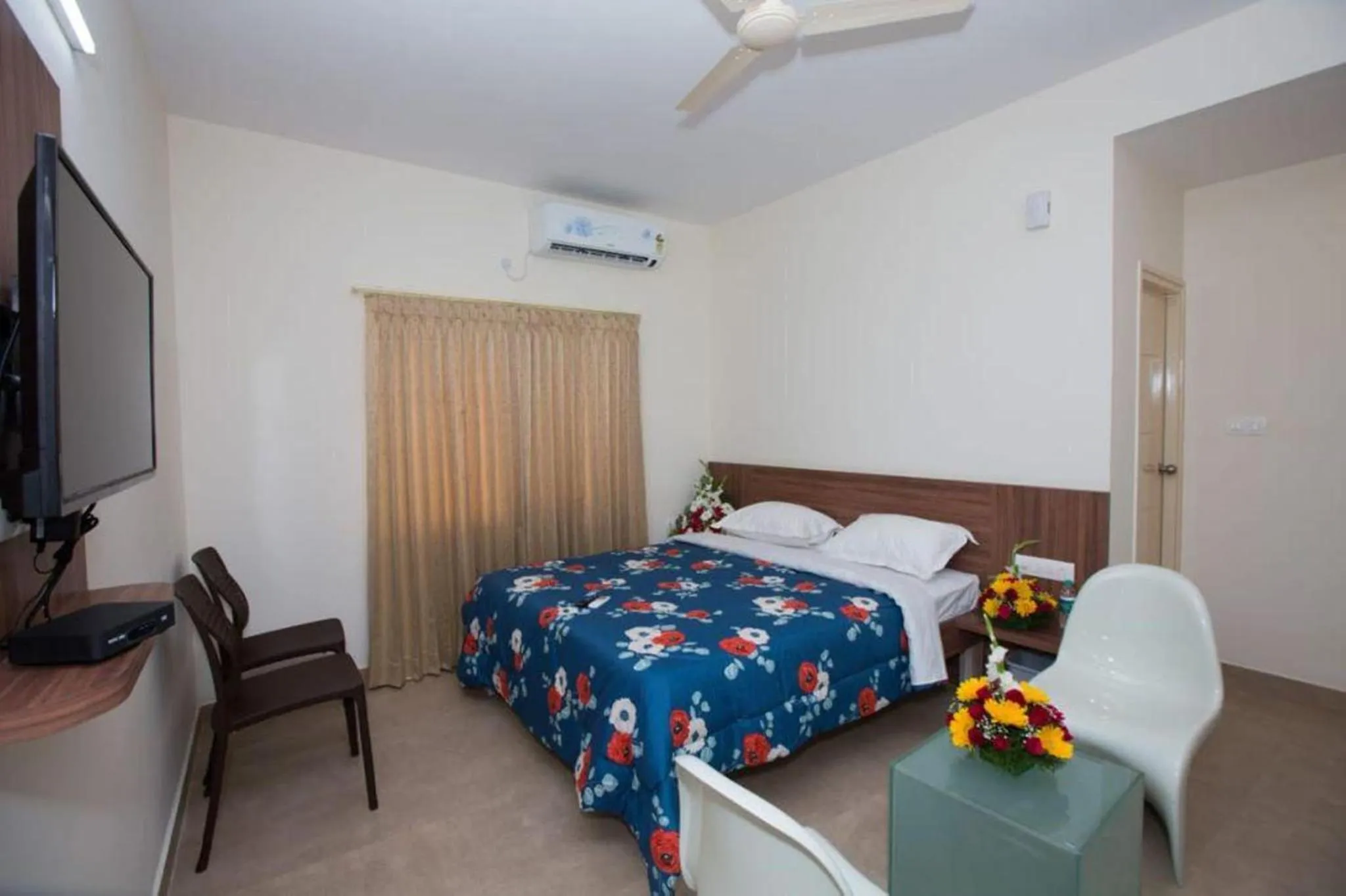 Bed in HOTEL VIJAYA LAKSHMI RESIDENCY - YESHWANTHPUR