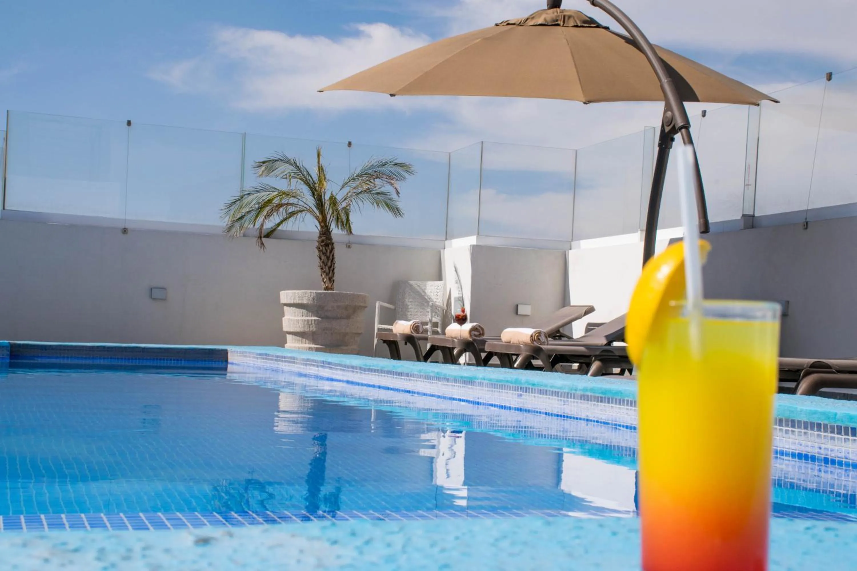 Swimming pool in Hotel Stadium Leon