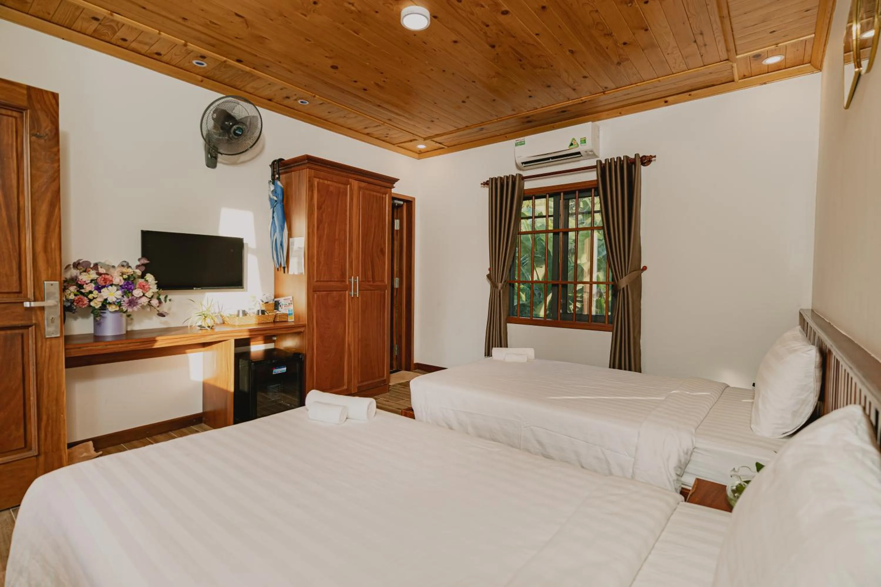 Photo of the whole room, Bed in Valentina Resort & Spa Phu Quoc