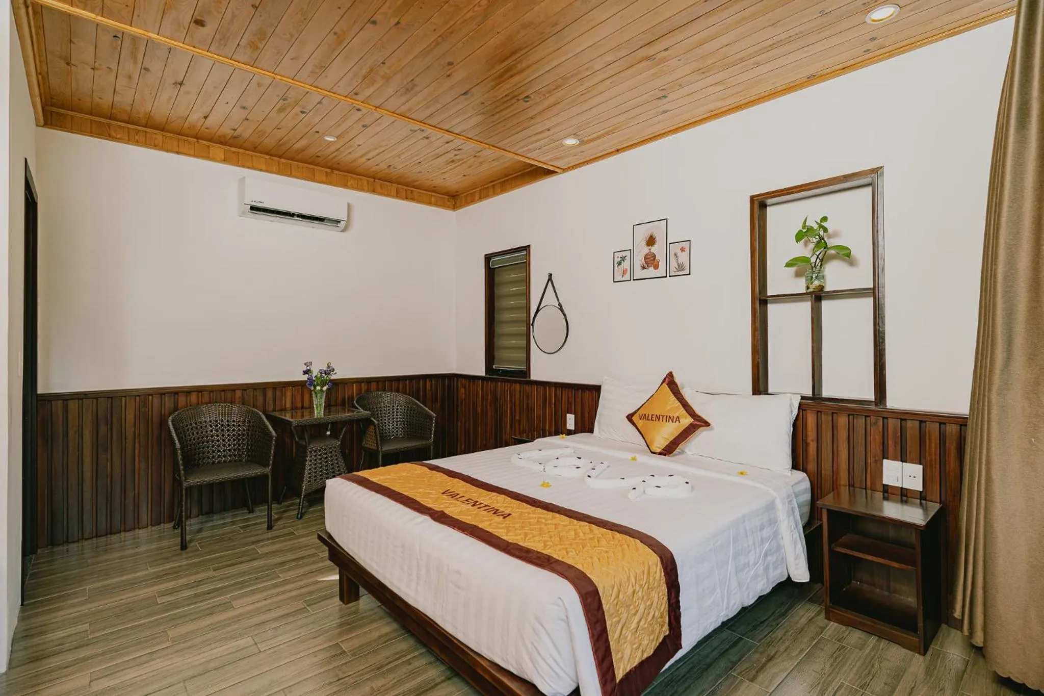 Bedroom, Bed in Valentina Resort & Spa Phu Quoc