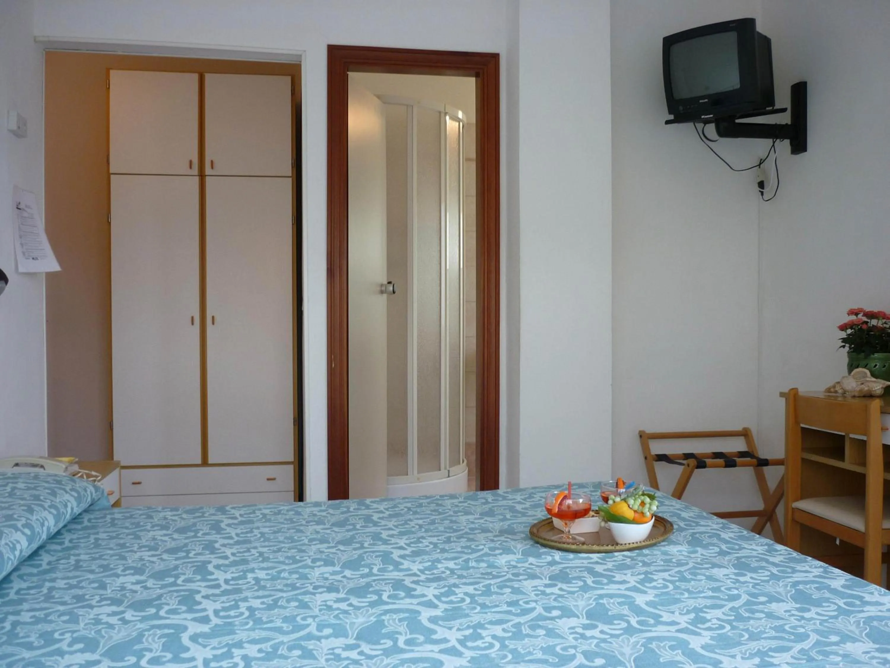 Photo of the whole room, Bed in Hotel Oasi Ristorante Pizzeria