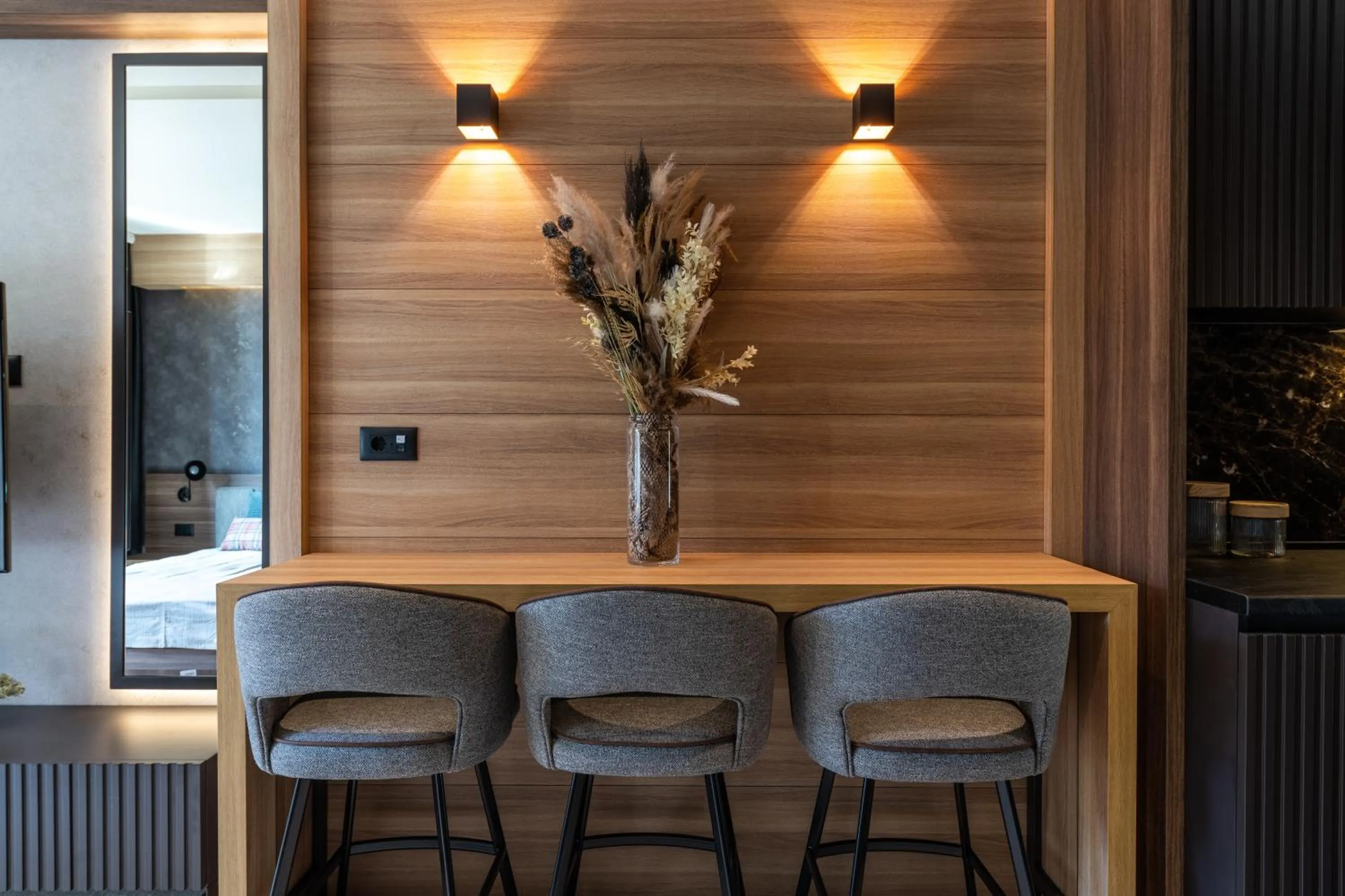 Dining area in Aparthotel Woodside by Anaya