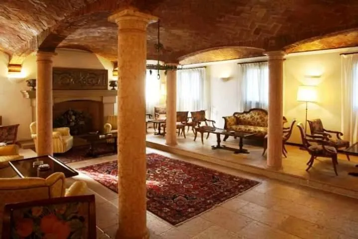 Hotel Villa Montanarini