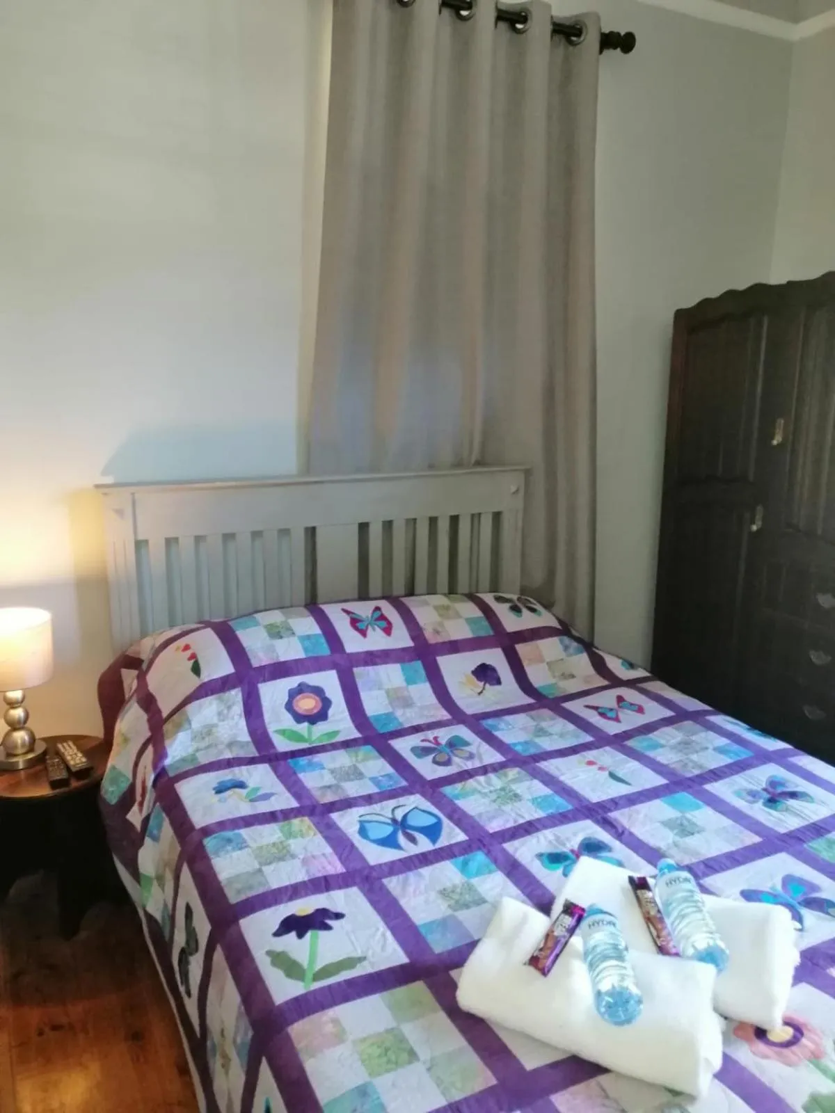 Bed in Die Tuis Huis Selfcatering NO LOADSHEDDING