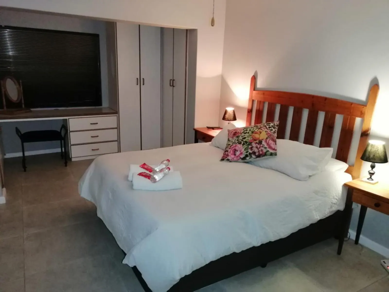 Bed in Die Tuis Huis Selfcatering NO LOADSHEDDING