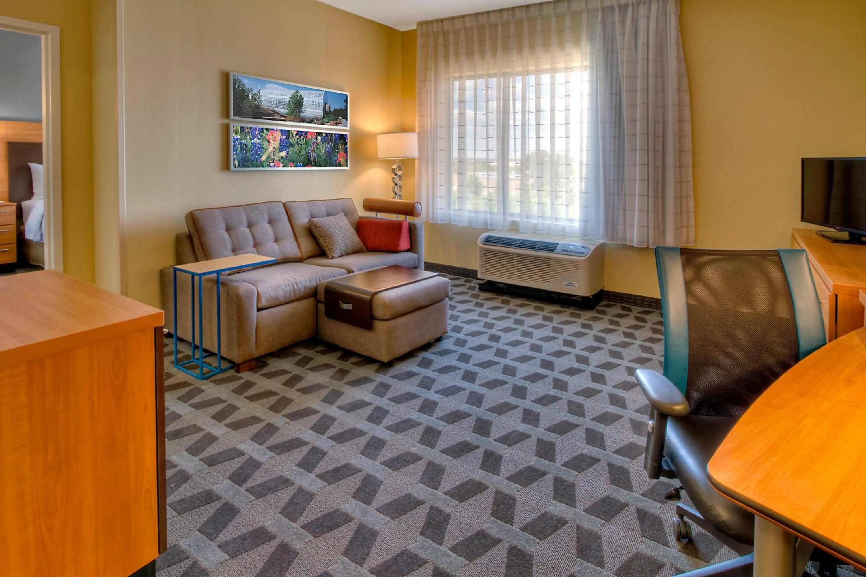 Bedroom in TownePlace Suites Oklahoma City Airport