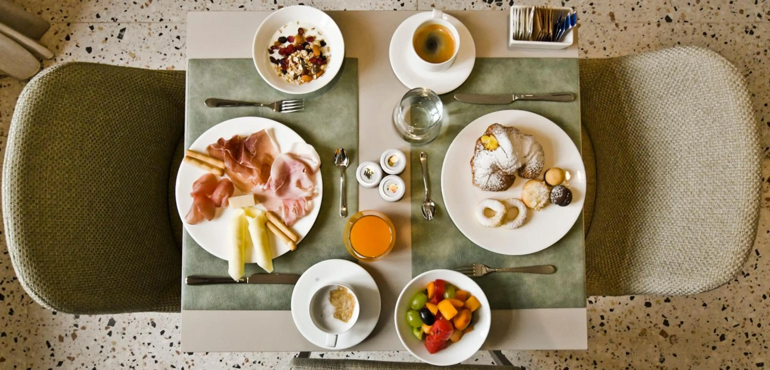Continental breakfast in Maison Boutique Al Redentore