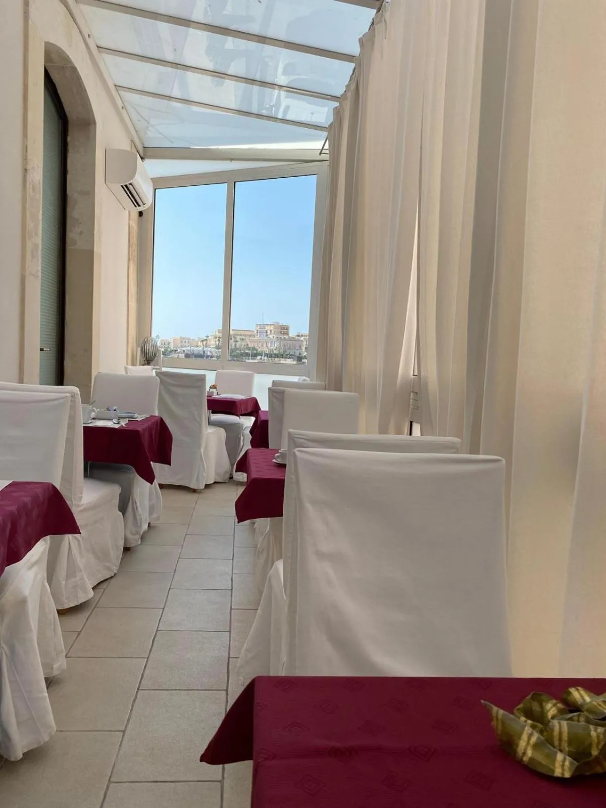 Breakfast in Lakkios charming suites and rooms