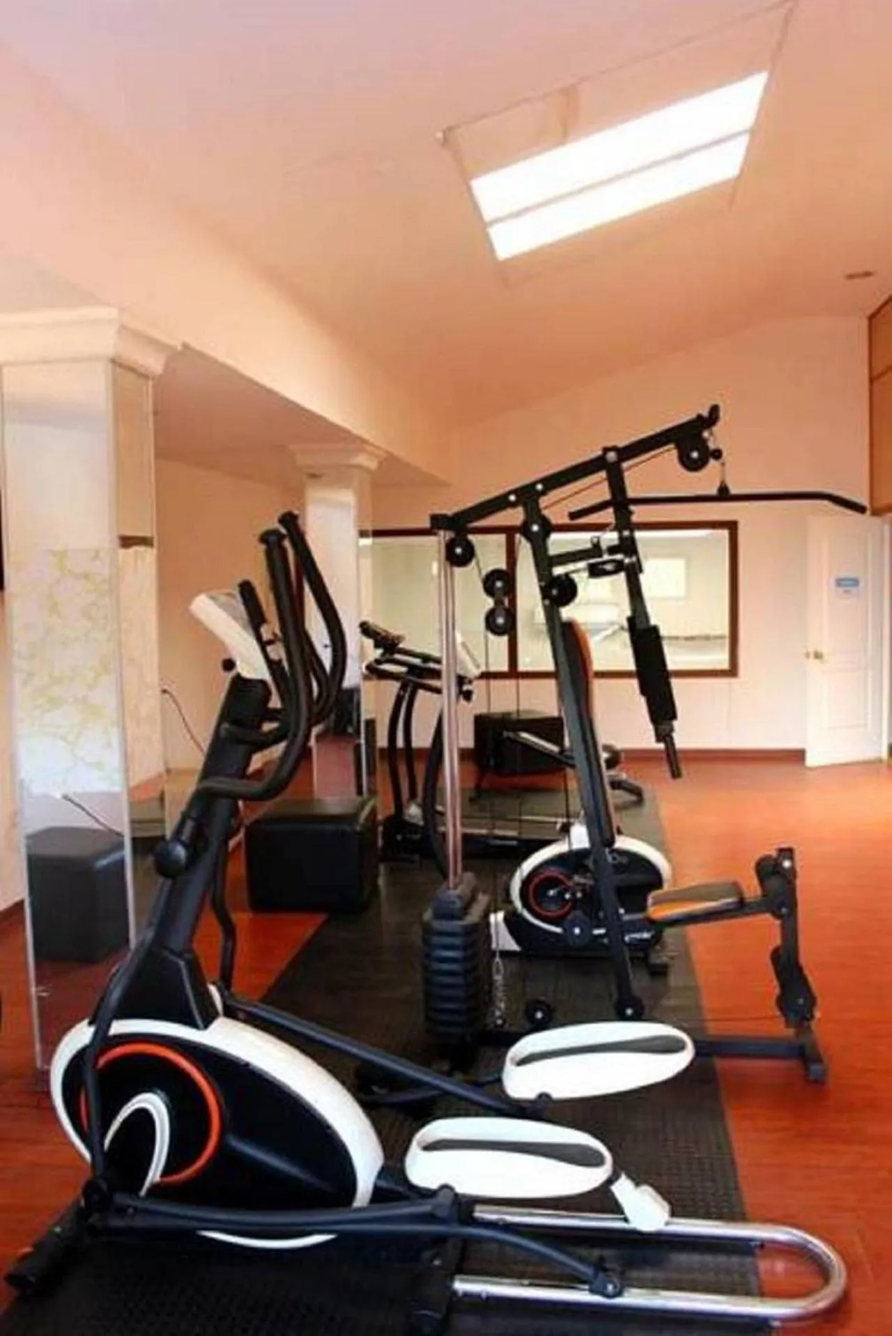 Fitness centre/facilities in Howard Johnson Hotel Rinconada de Los Andes