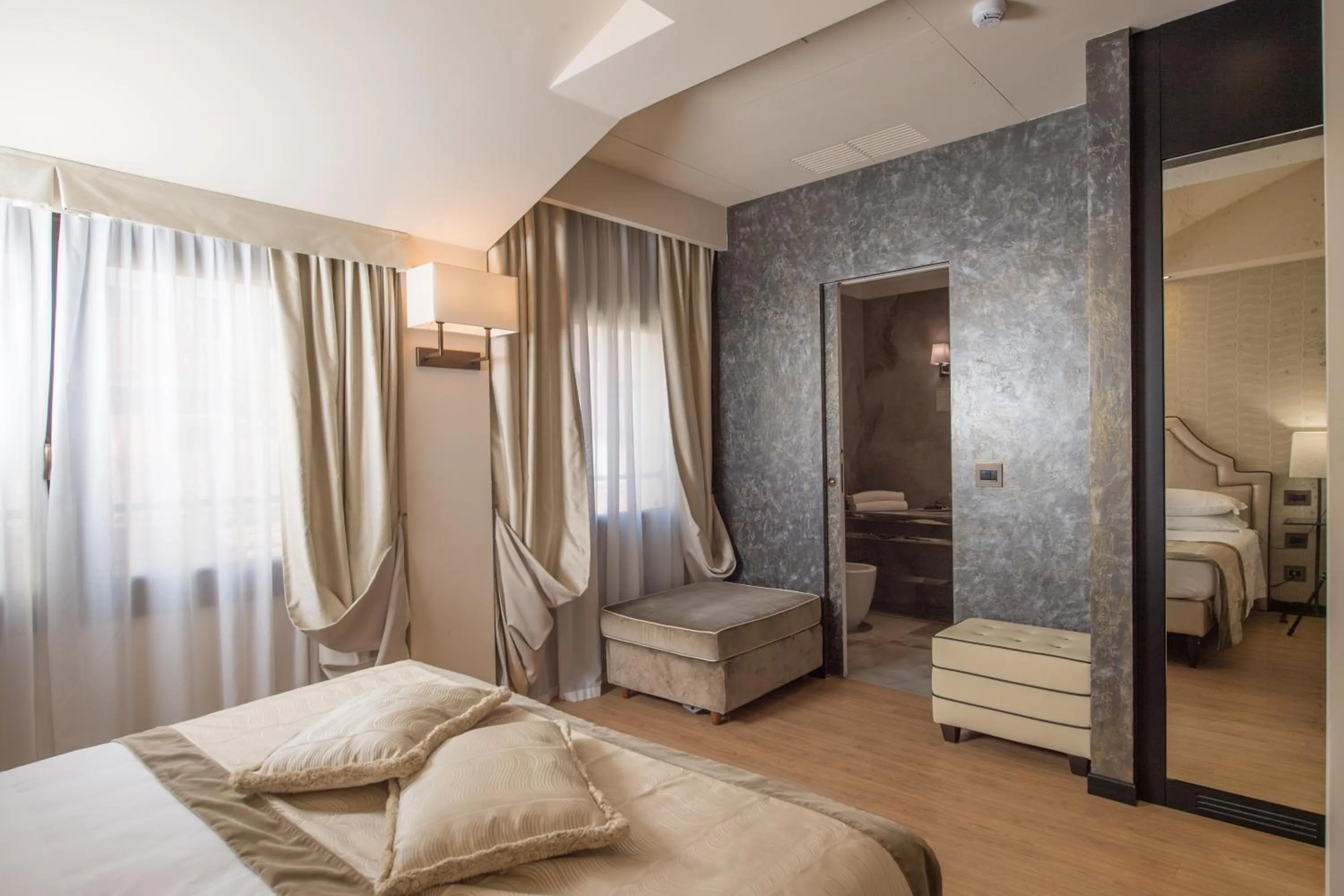 Photo of the whole room, Bed in Hotel Paganelli