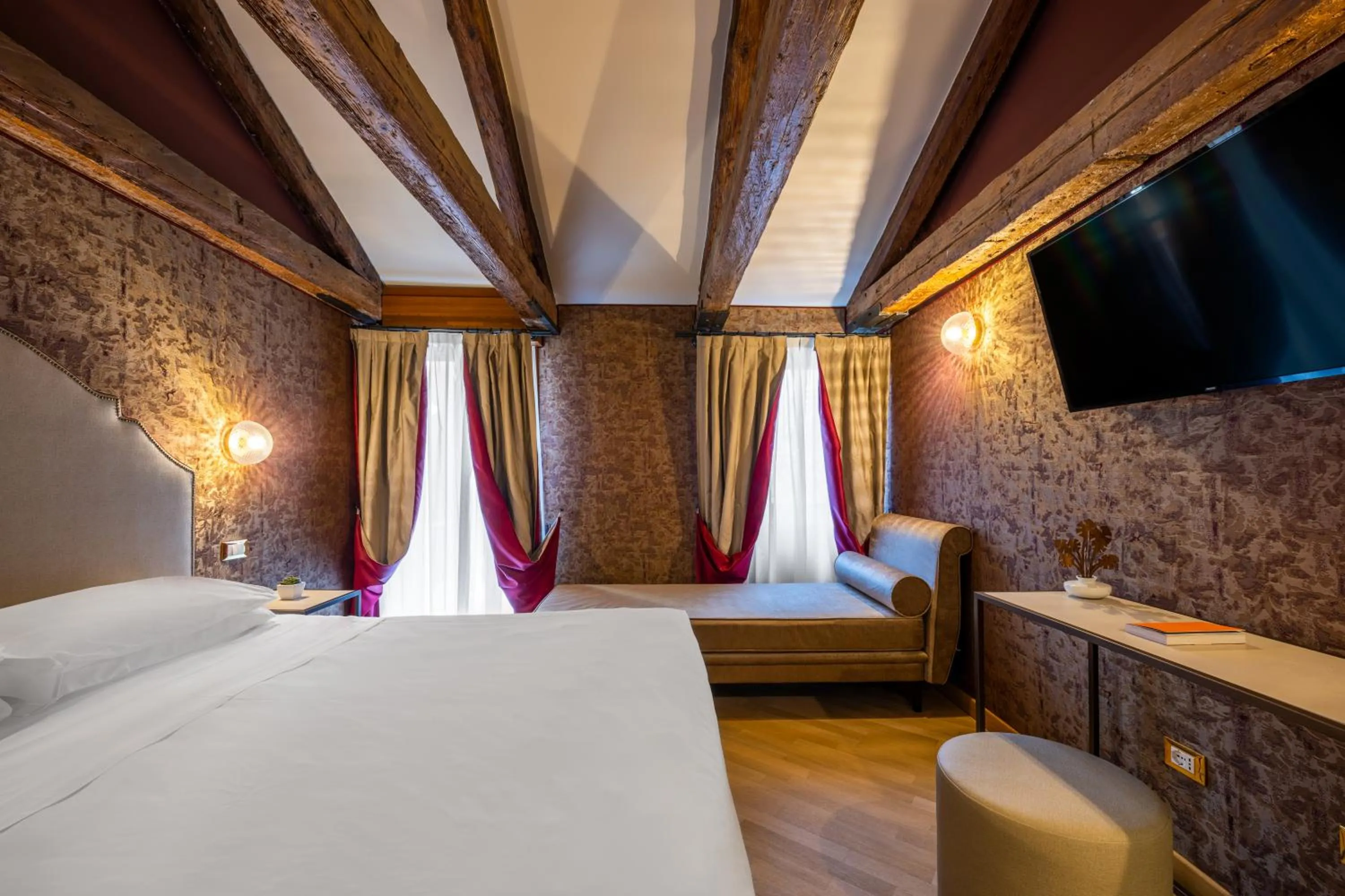 Bedroom, Bed in Hotel Paganelli