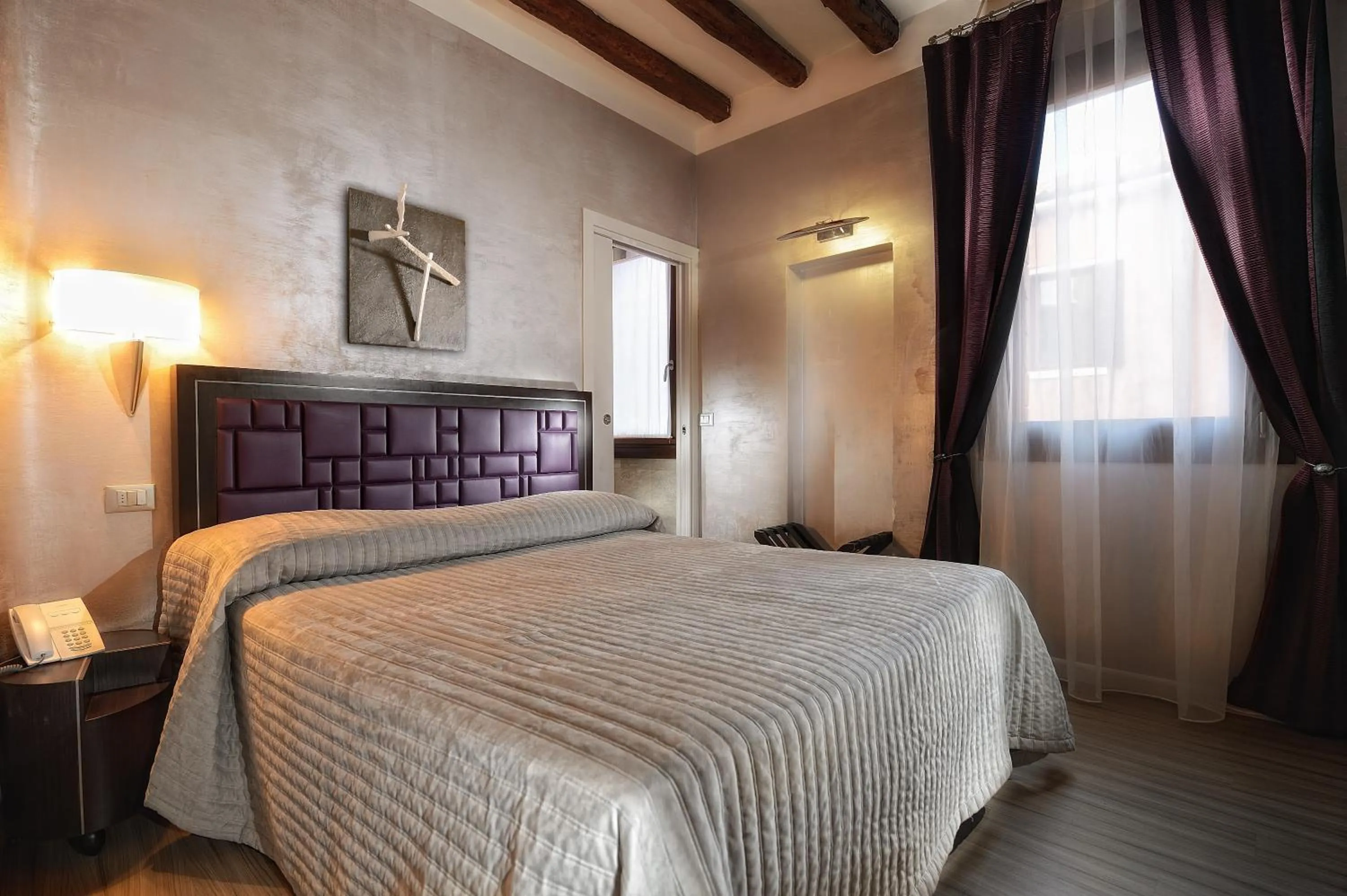 Bedroom, Bed in Hotel Paganelli